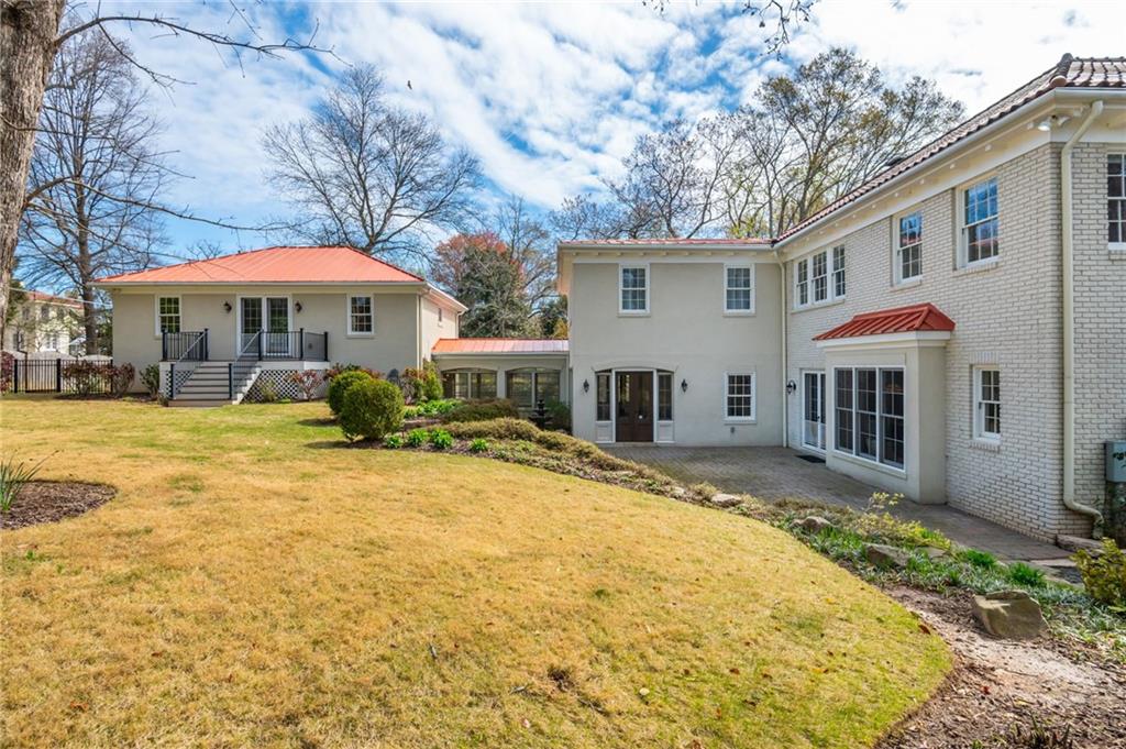 1196 Fairview Road NE