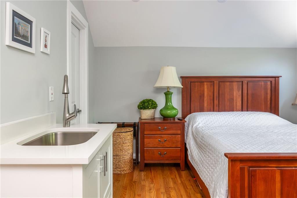 310 Nelms Avenue NE