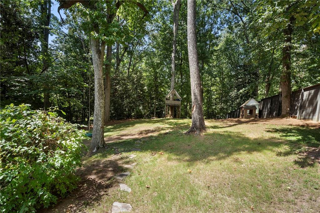 874 Artwood Road NE