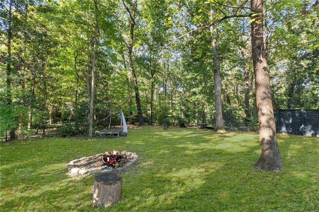 874 Artwood Road NE