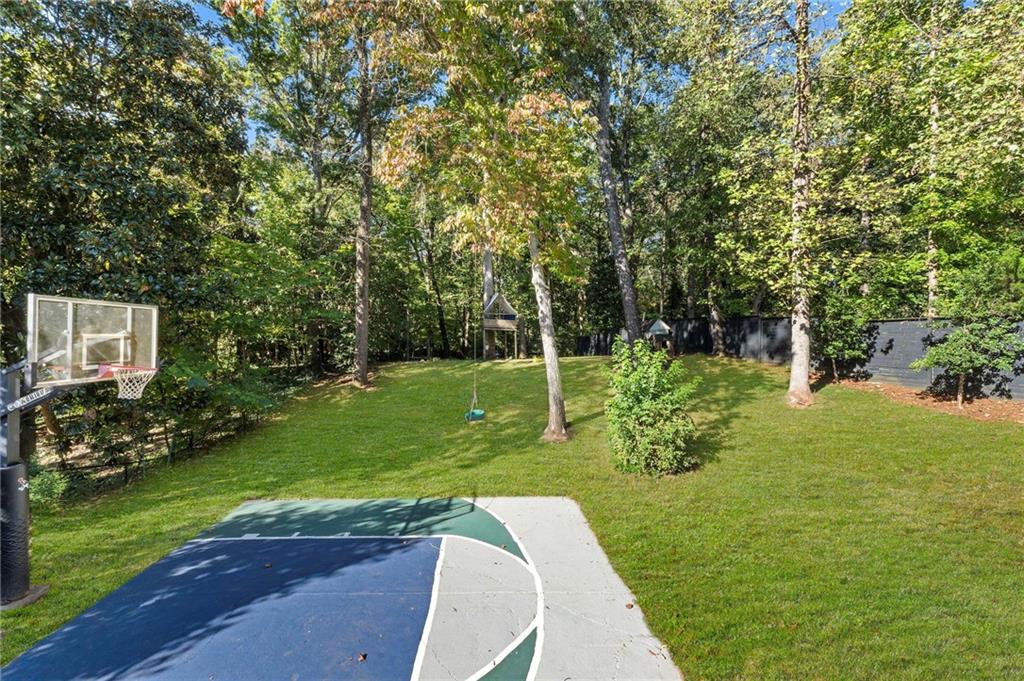 874 Artwood Road NE