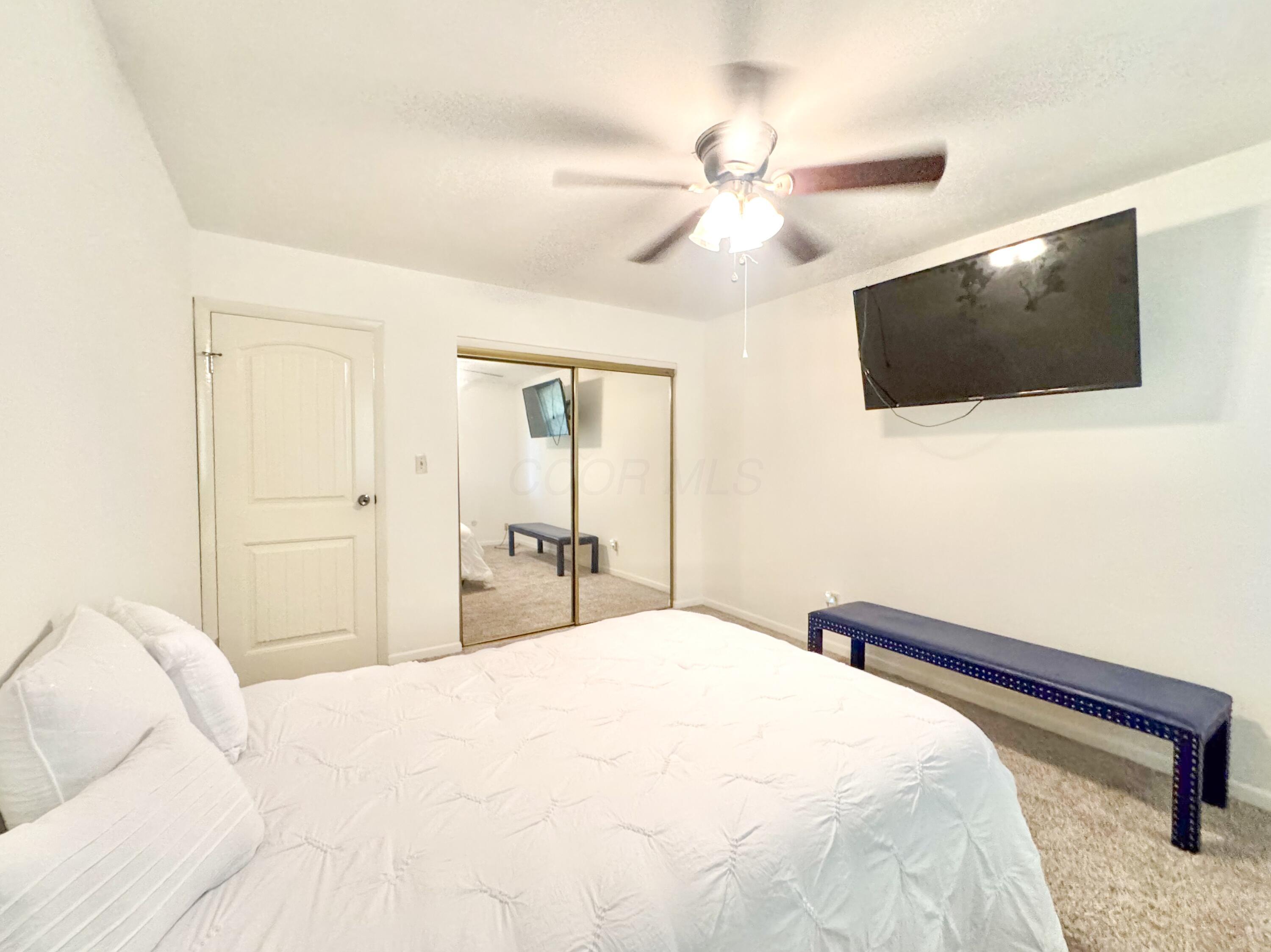 1169 Woodbrook Lane, 371