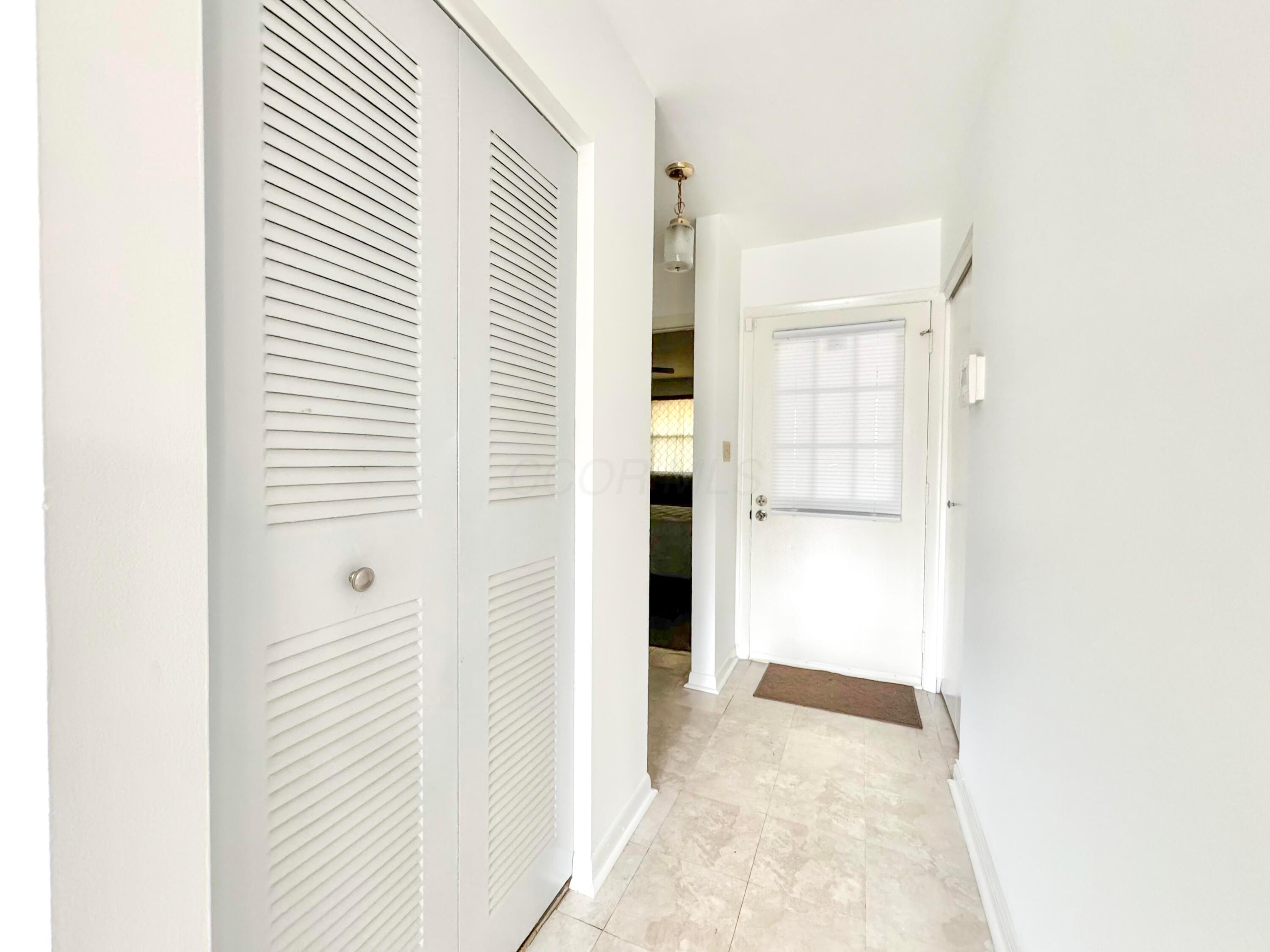 1169 Woodbrook Lane, 371