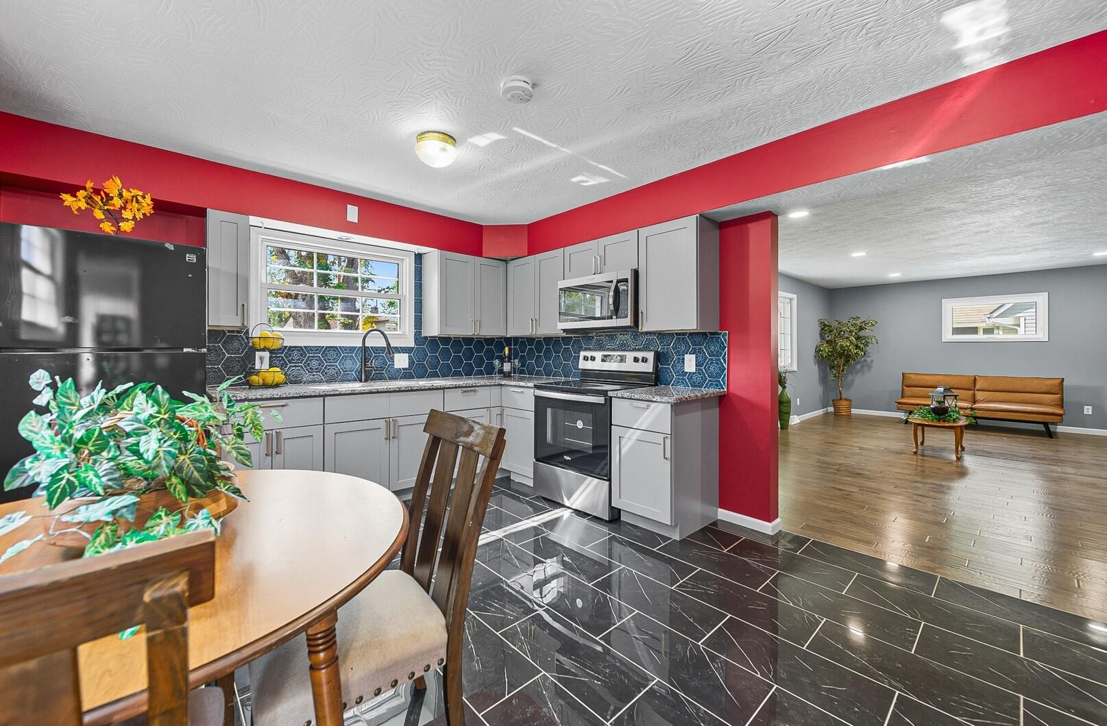 3566 Seabrook Avenue