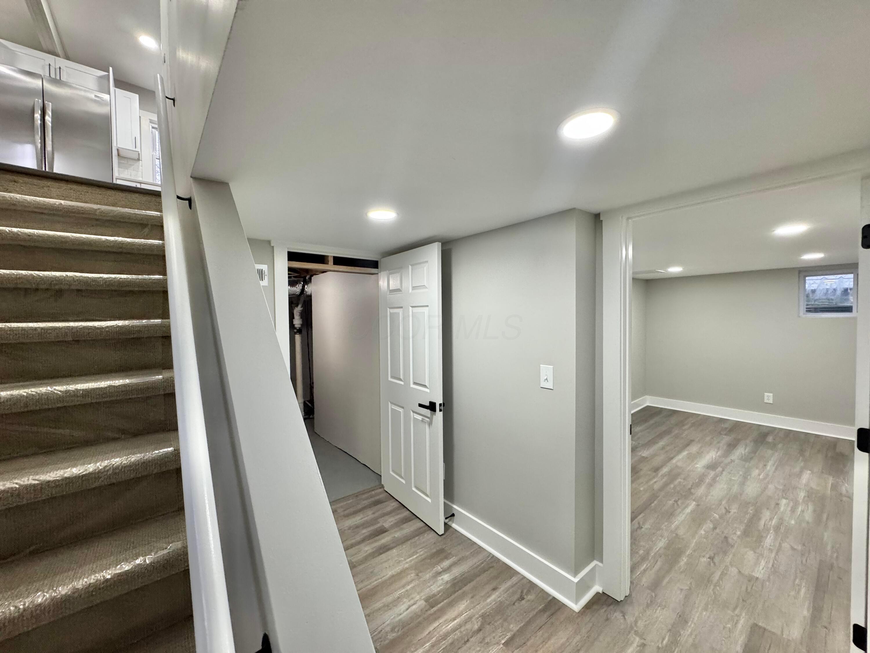 894 Binns Boulevard