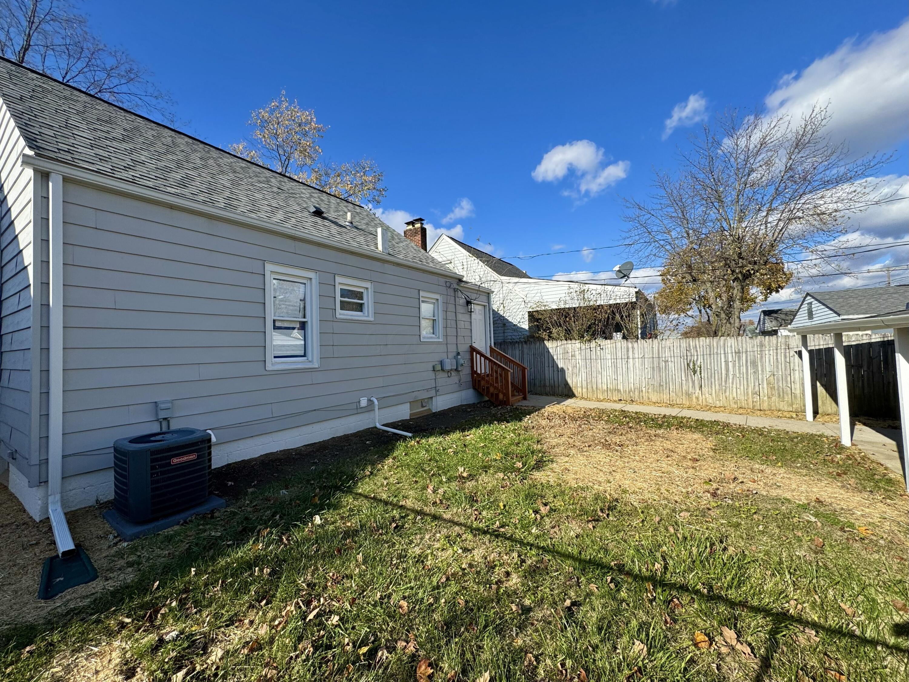 894 Binns Boulevard