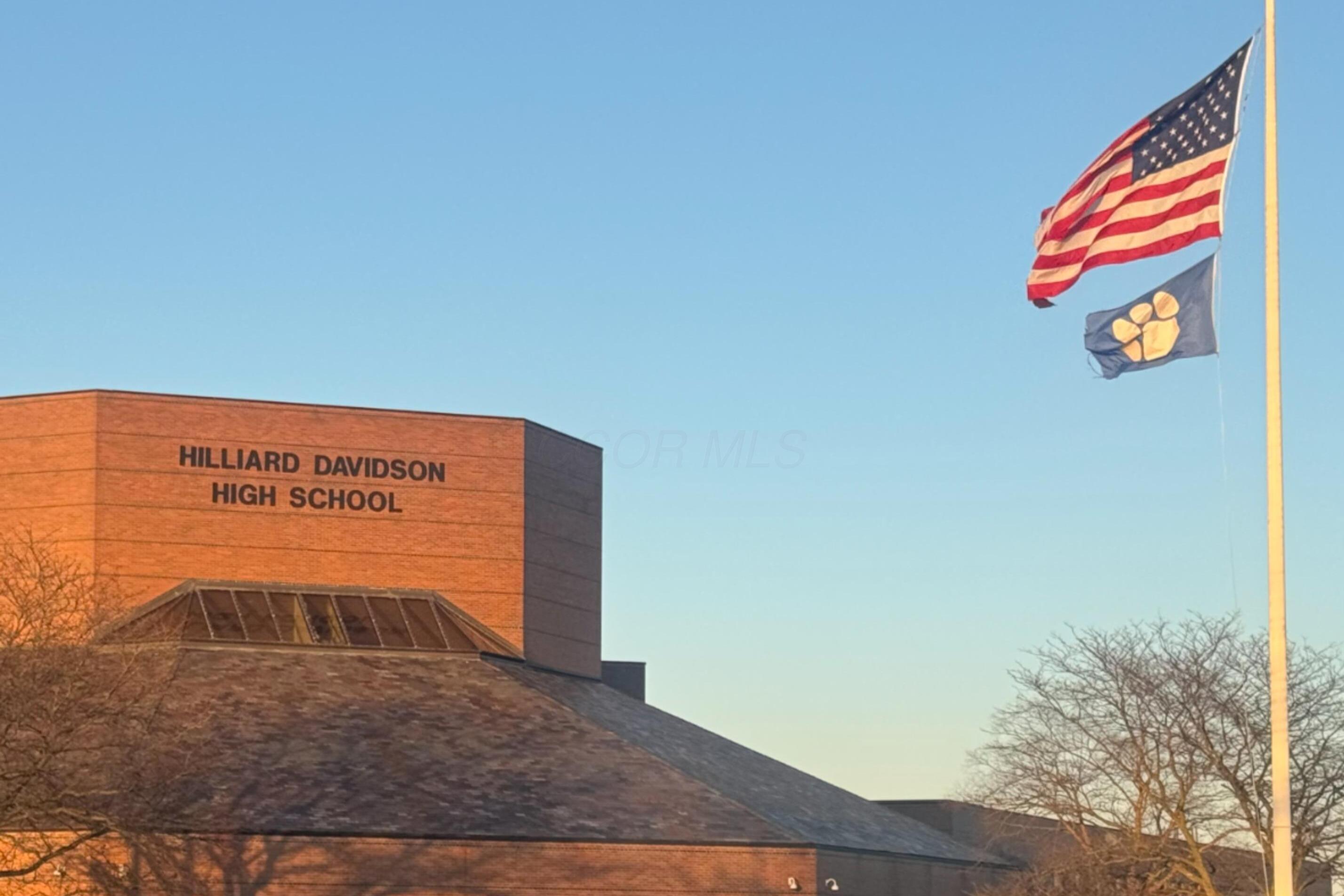 3441 River Place Drive