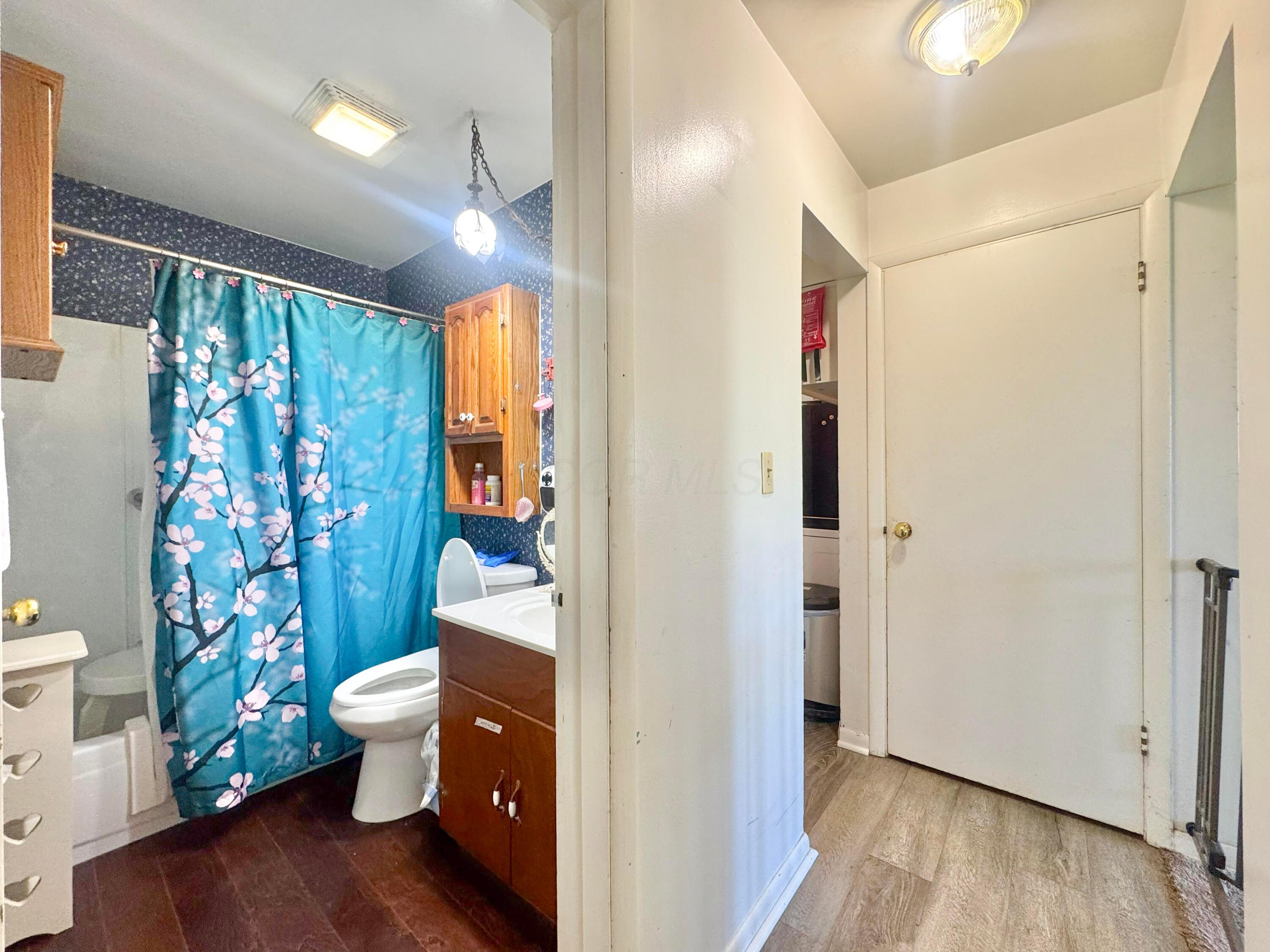 4121 Maplegrove Drive