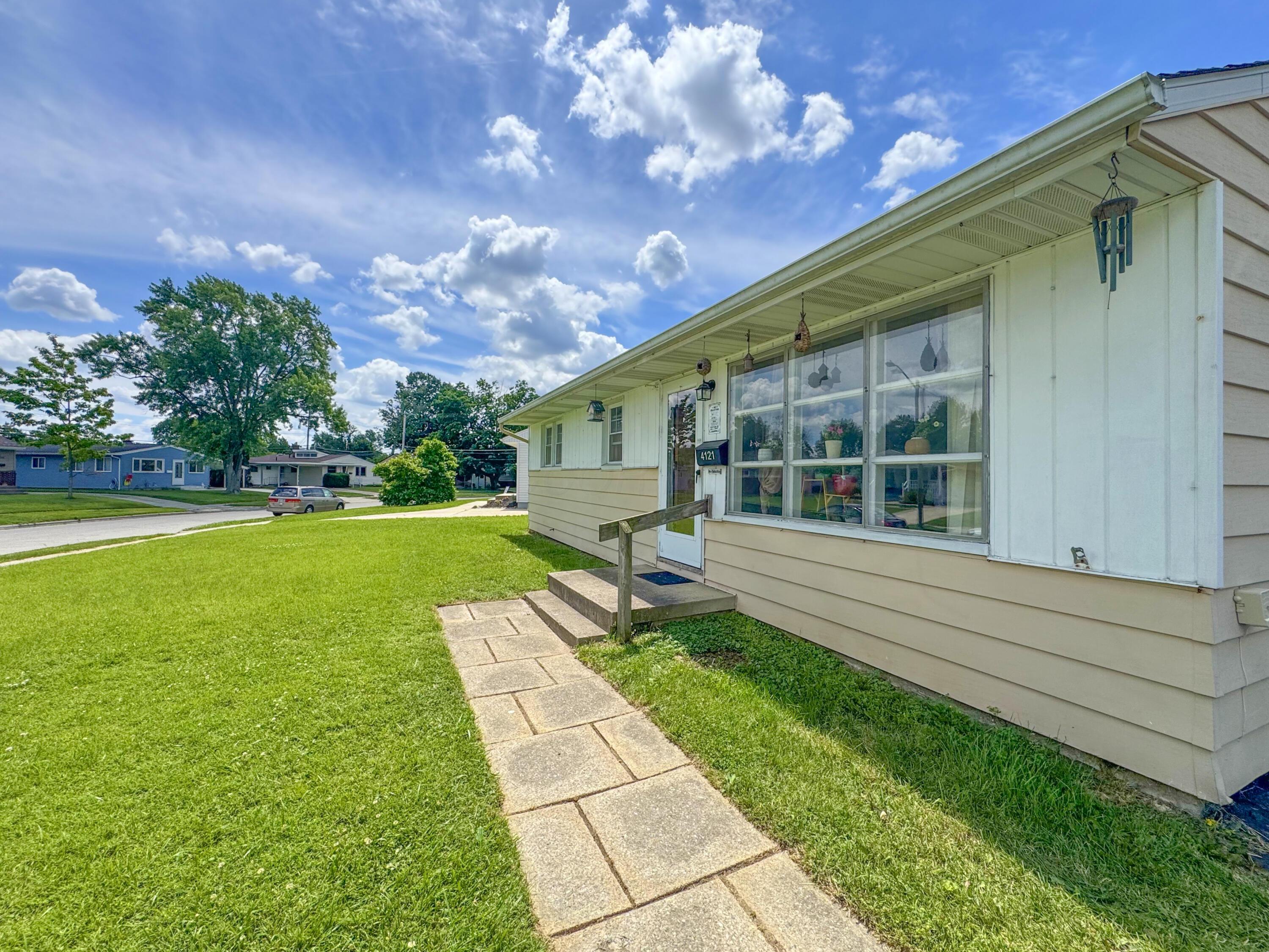 4121 Maplegrove Drive