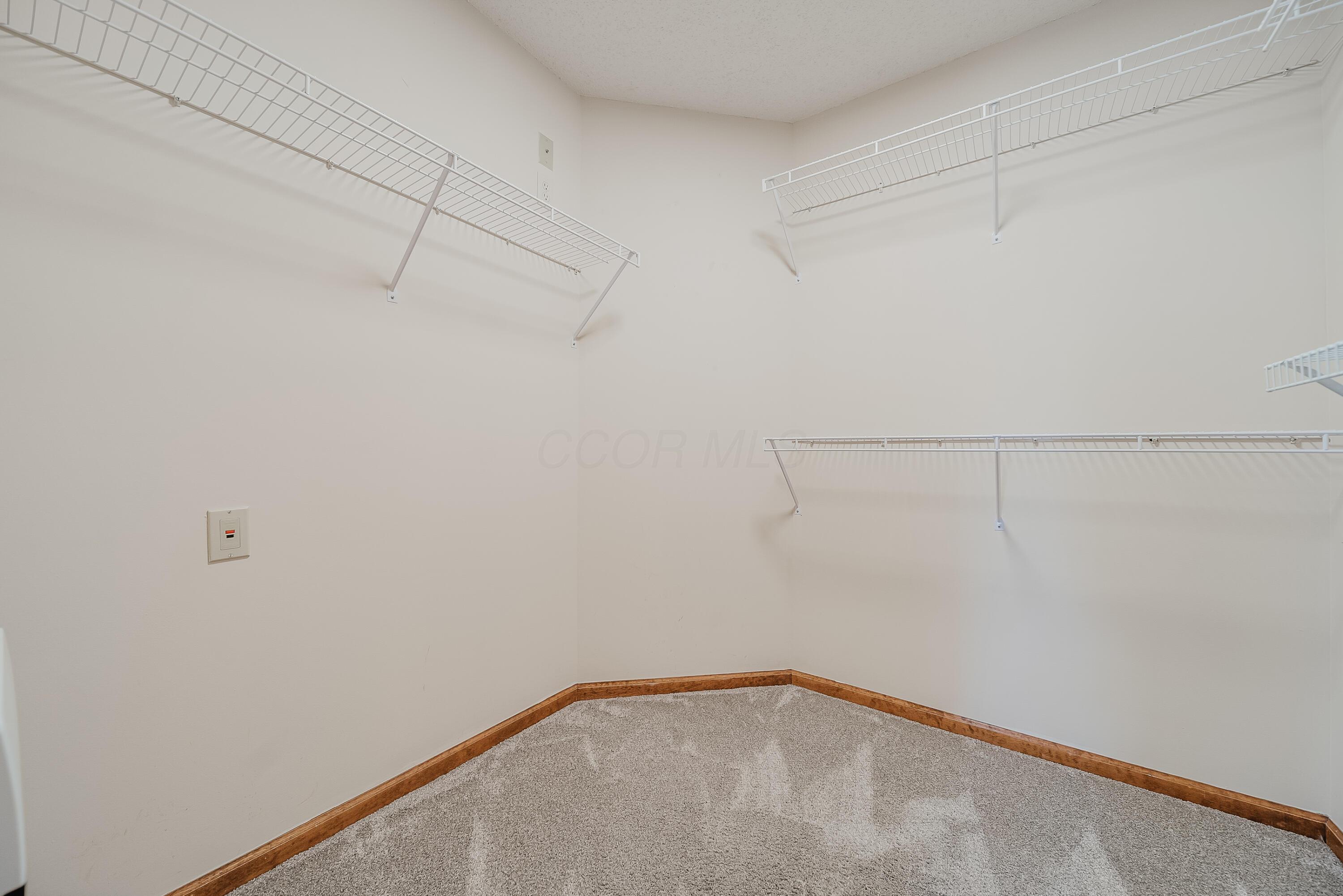 2598 Hoover Crossing Way