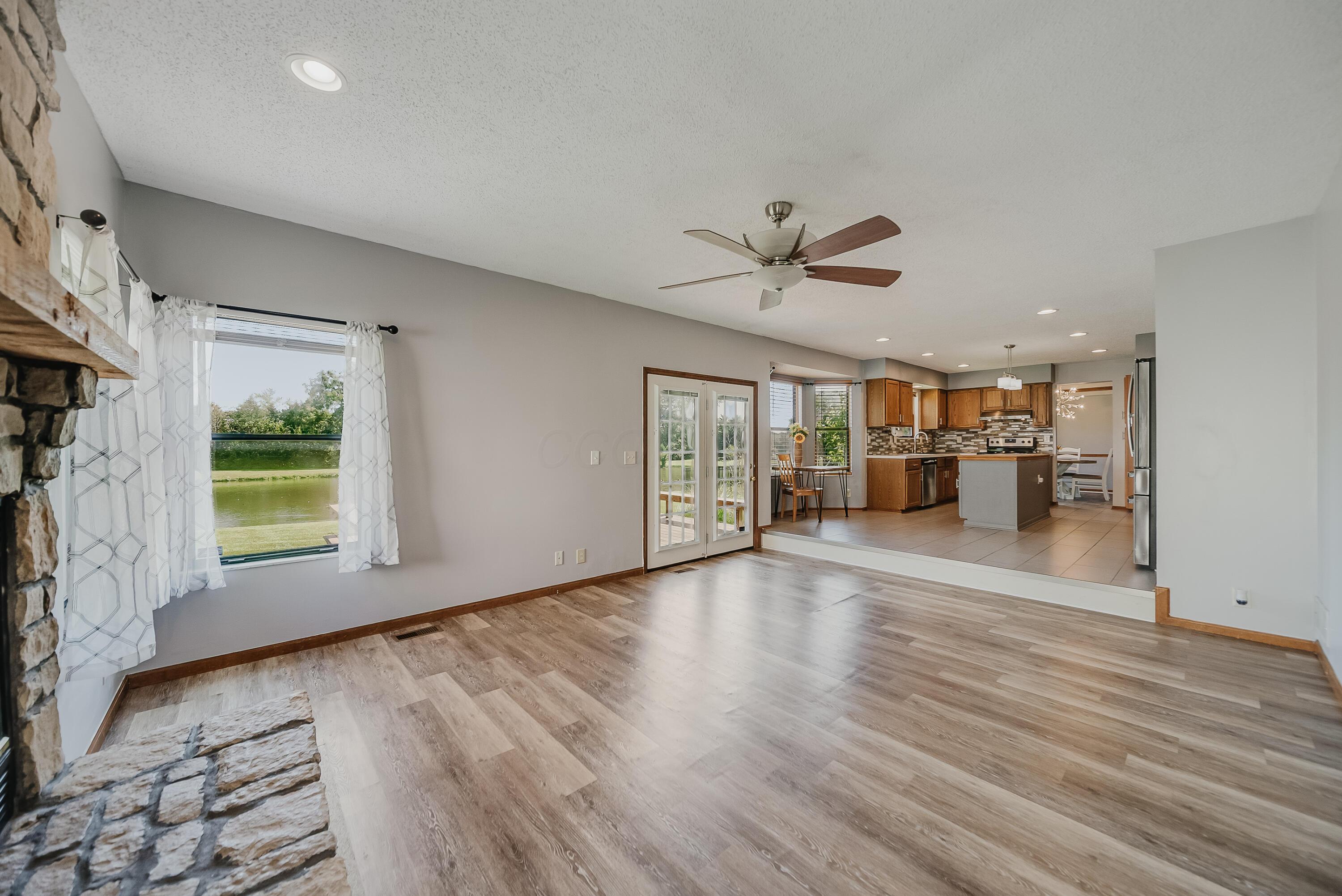 2598 Hoover Crossing Way