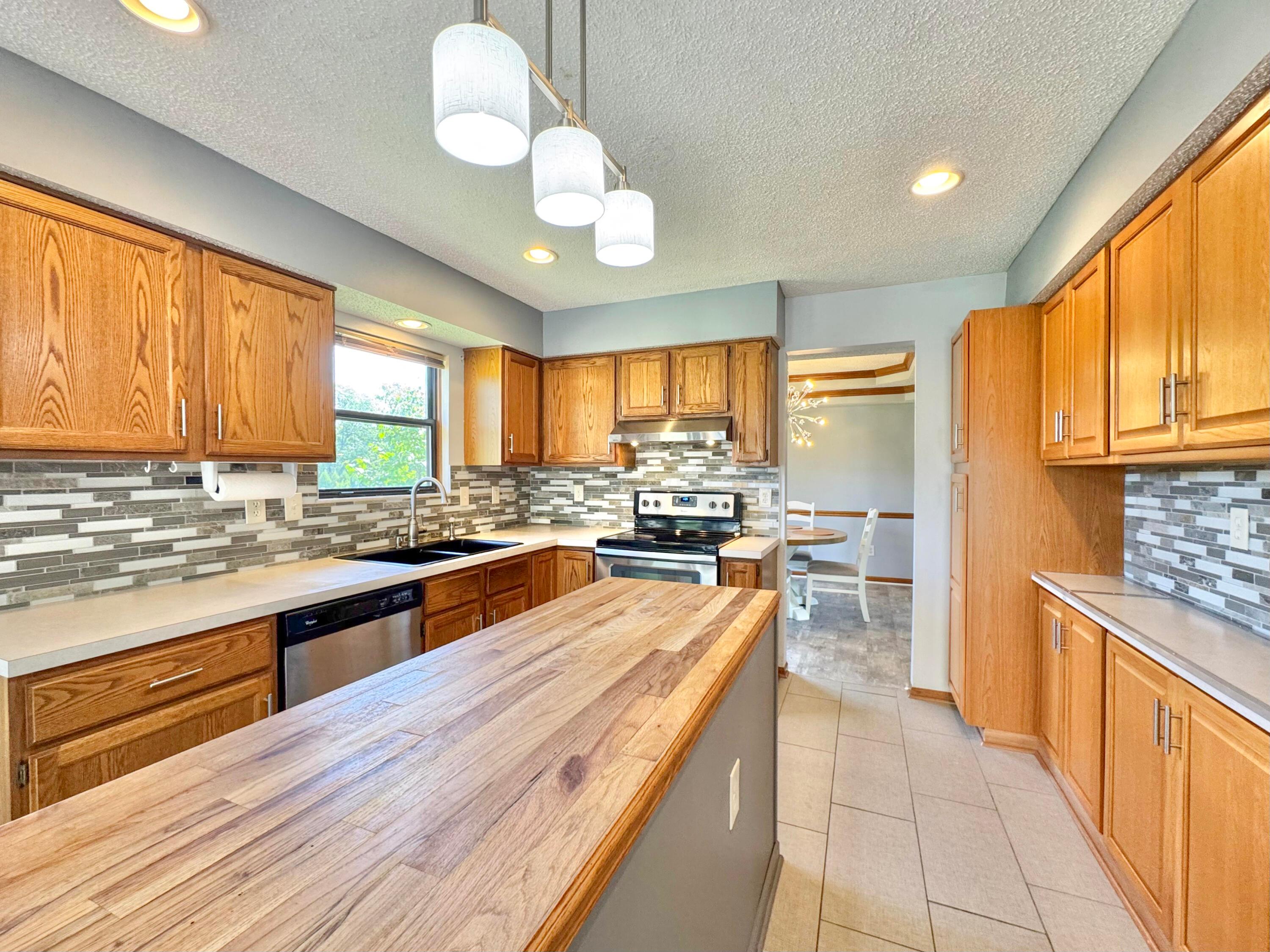 2598 Hoover Crossing Way