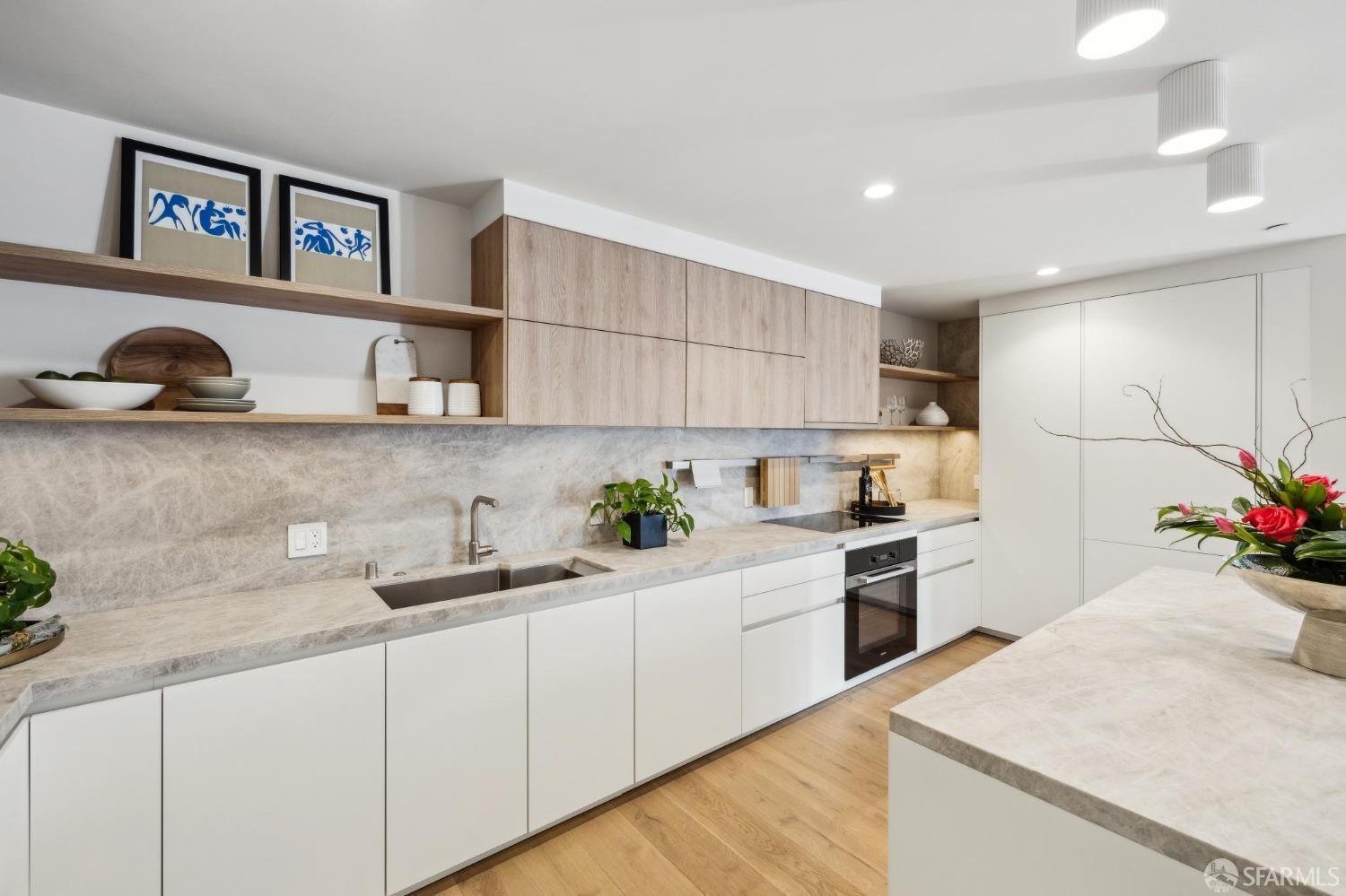 3643 California Street