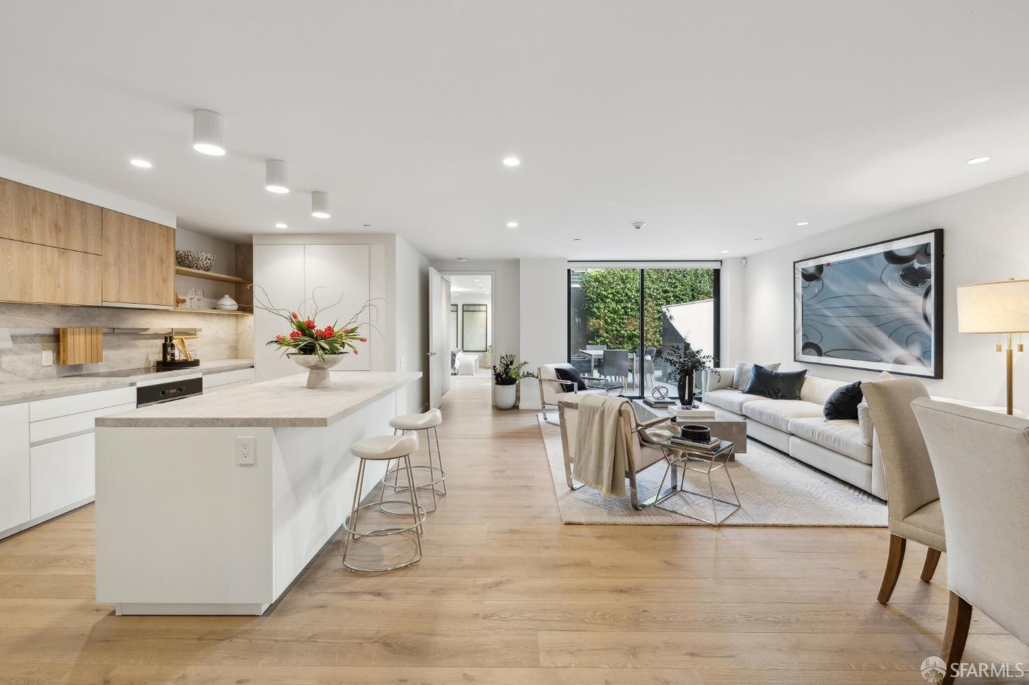 3643 California Street