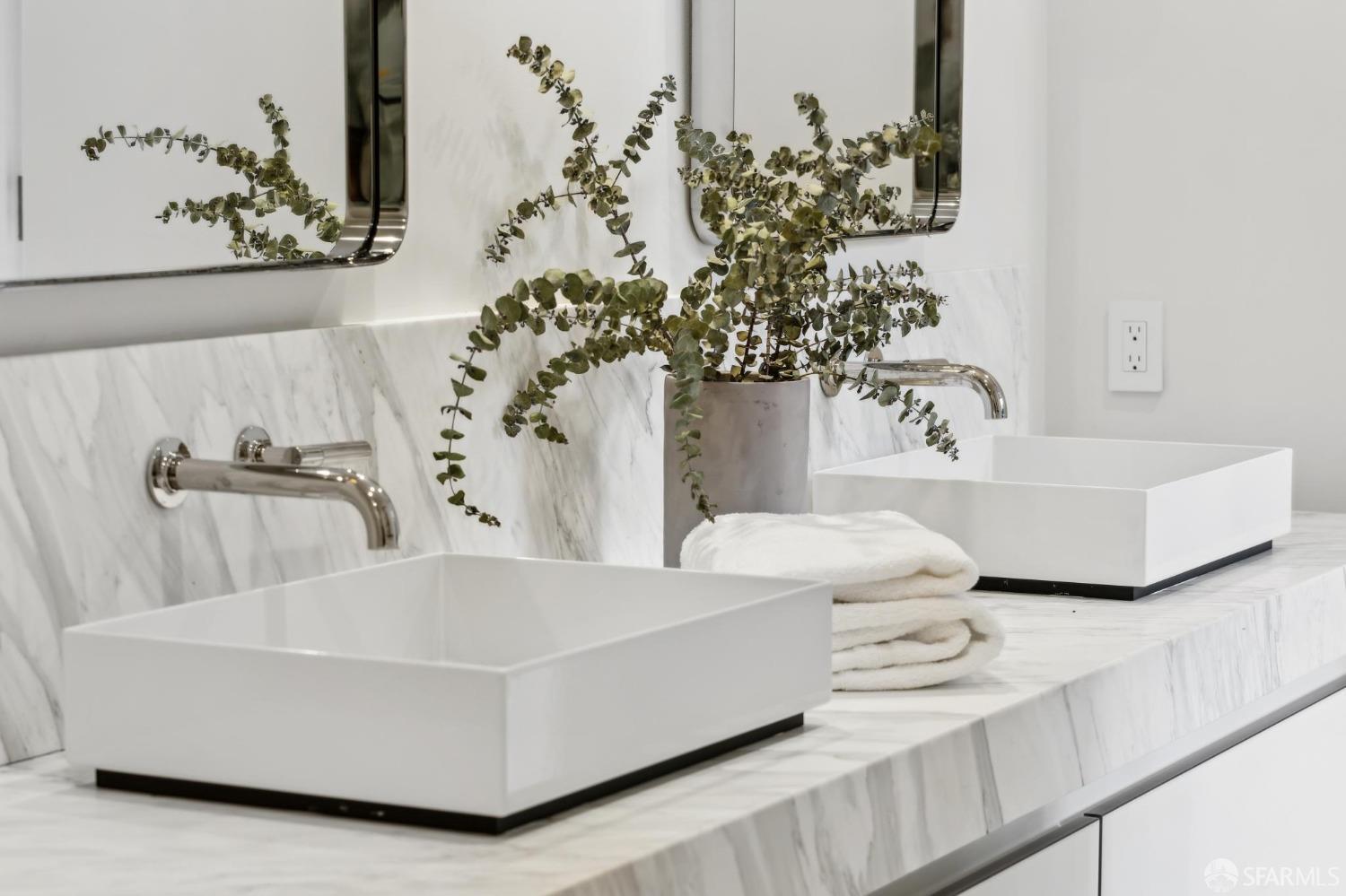 3643 California Street