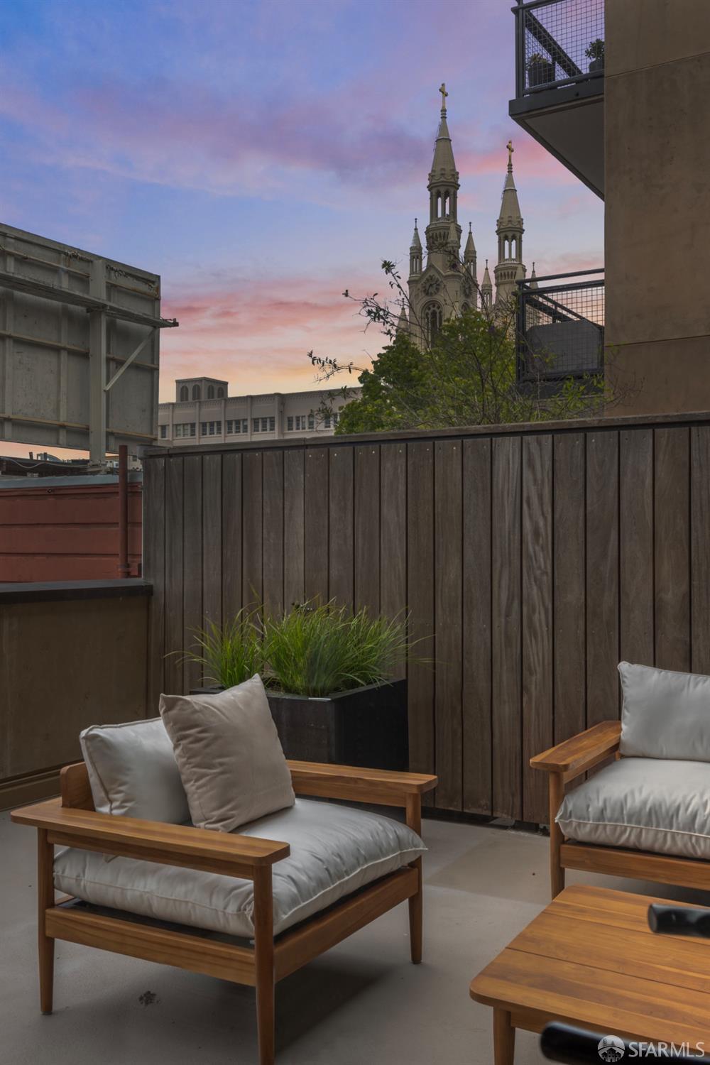 1731 Powell Street # 201