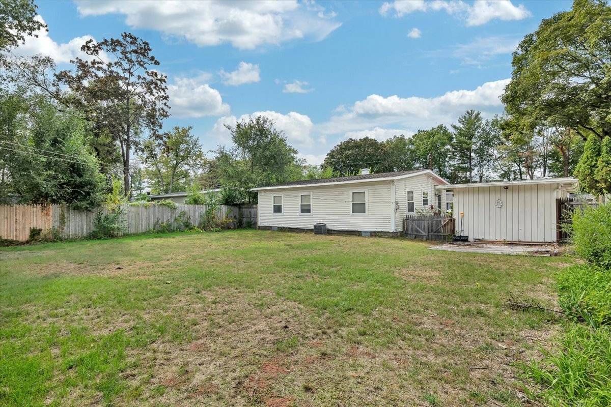 28 Sherwood Dr