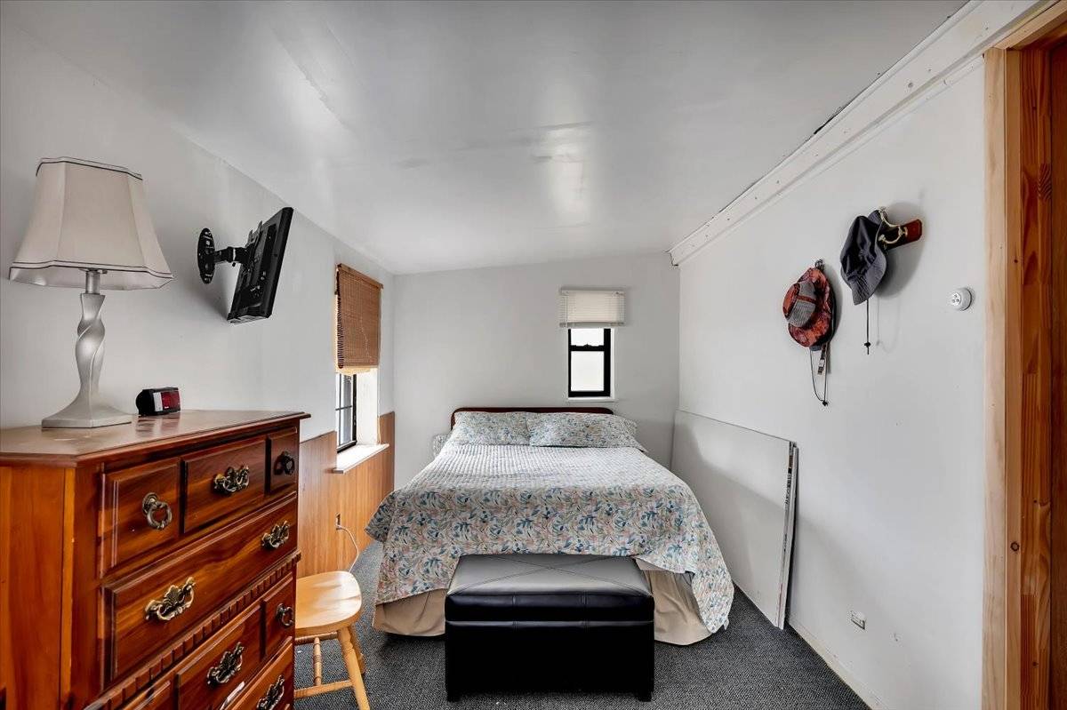 124 Mohawk Ave