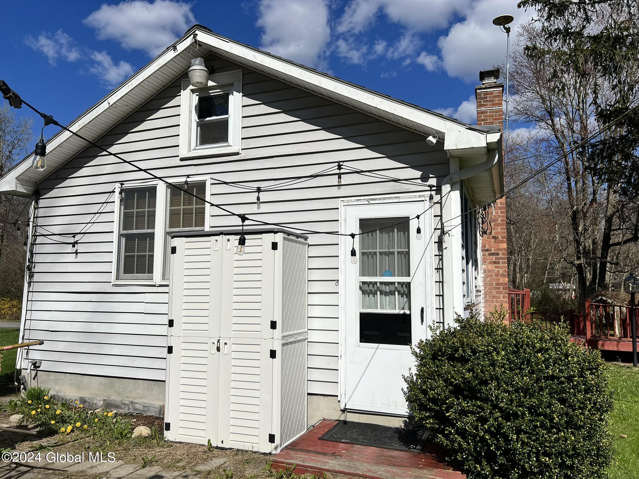 5 Village Street
