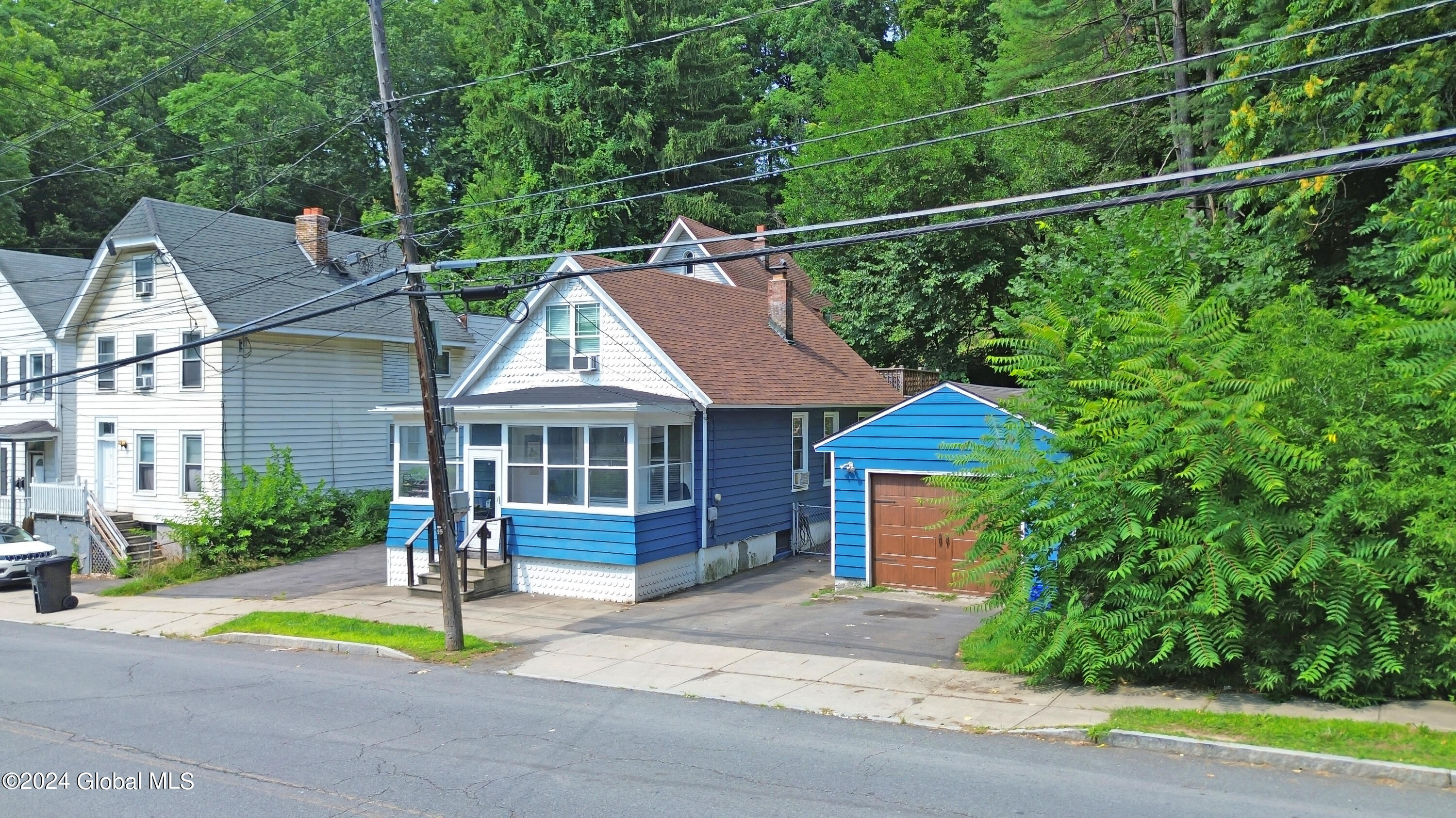 57 Spring Avenue