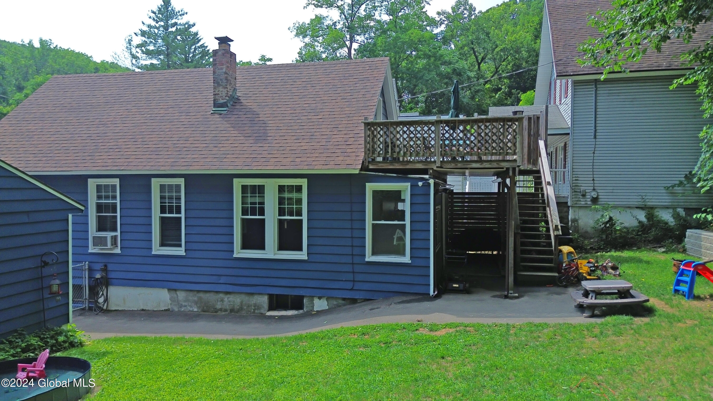 57 Spring Avenue