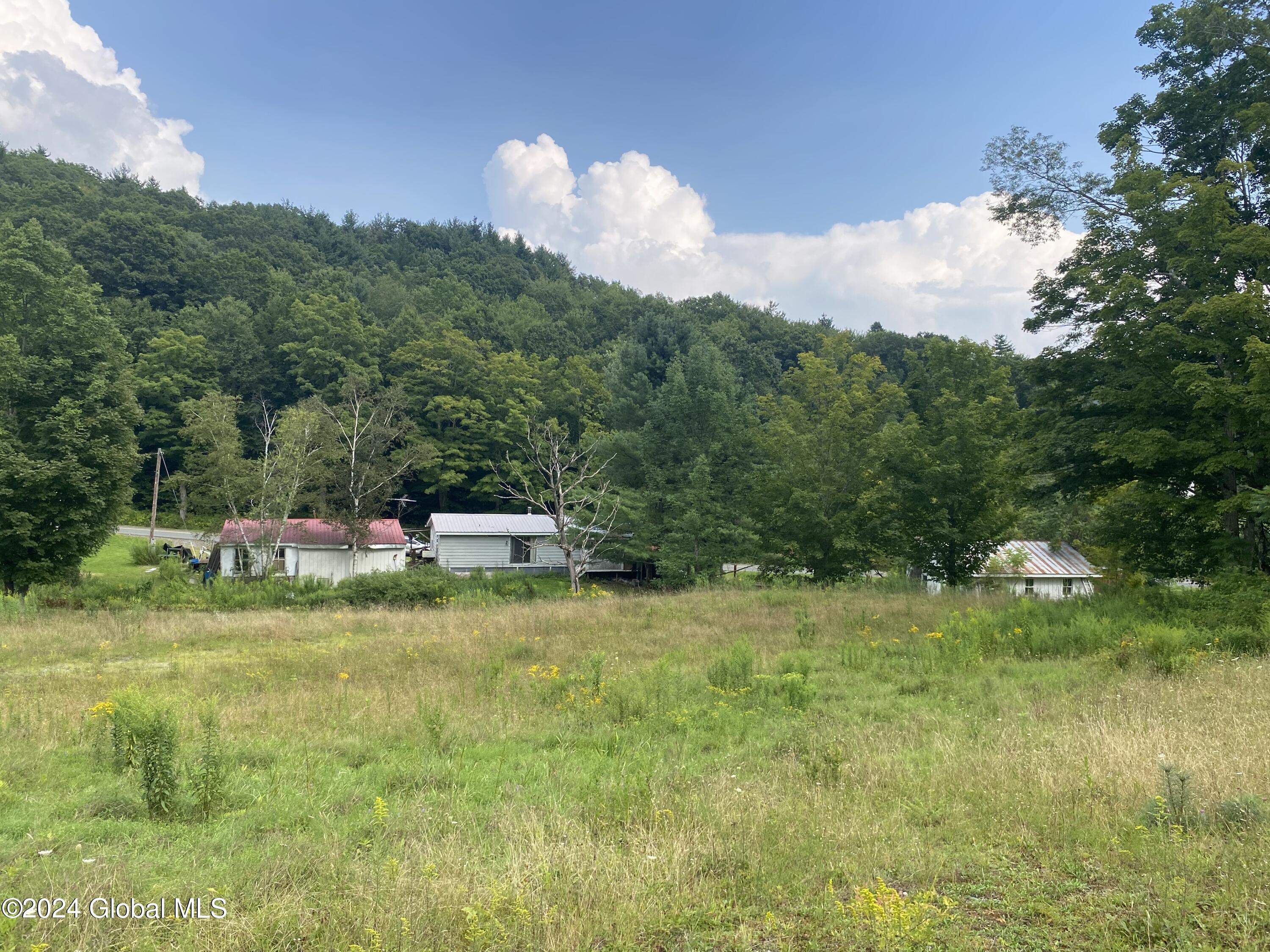 111 Cold Spring Rd Road