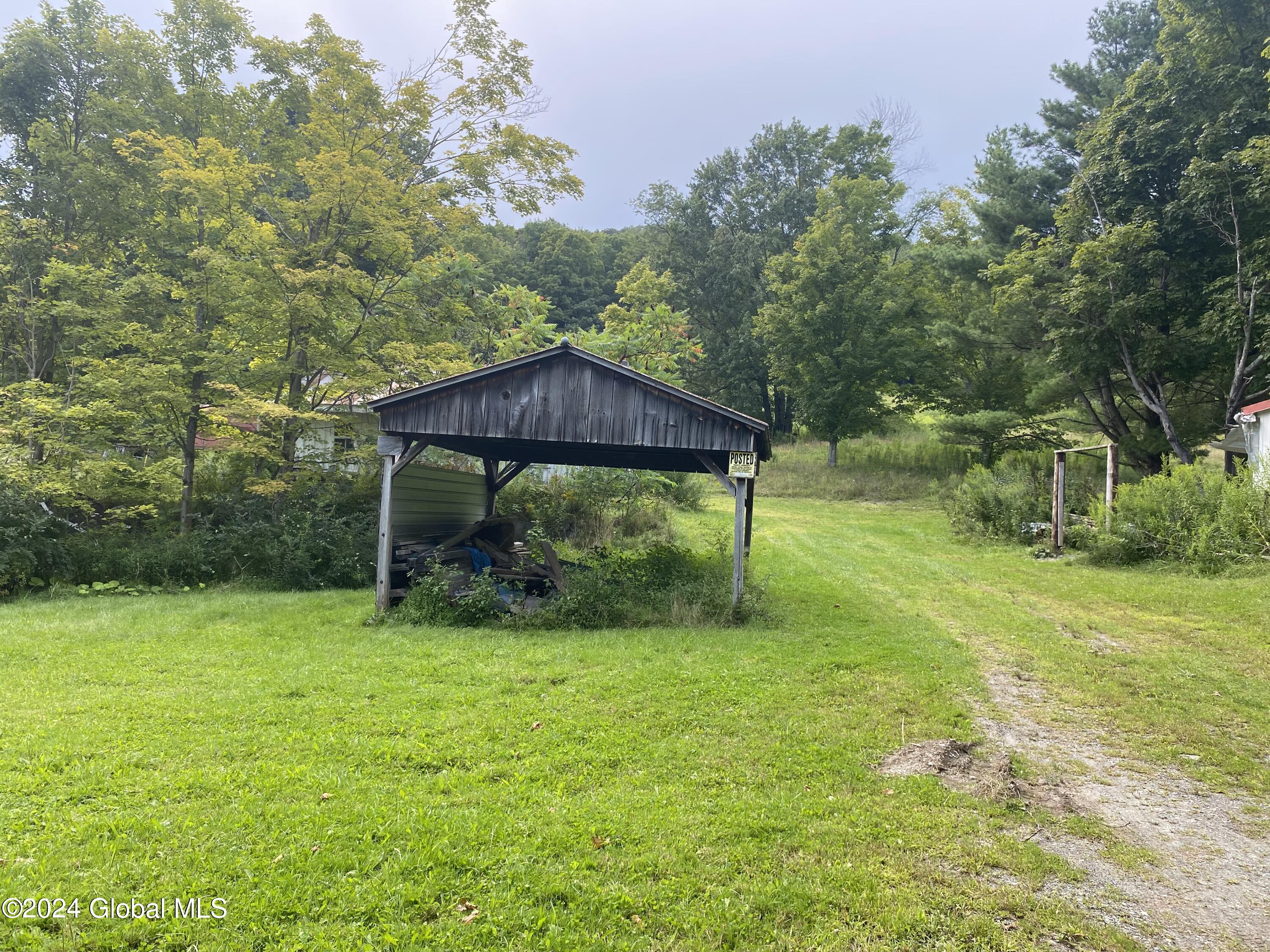 111 Cold Spring Rd Road