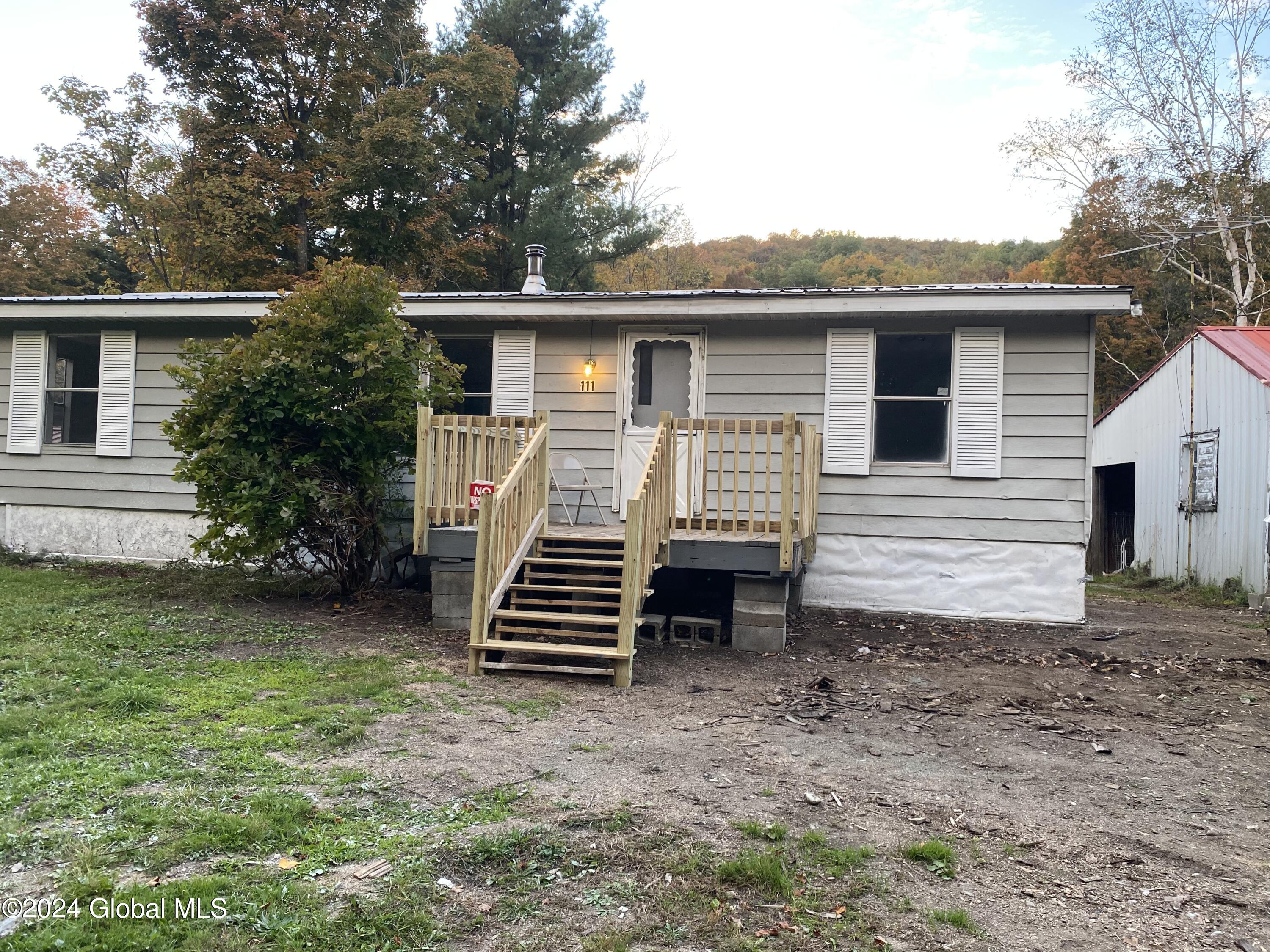 111 Cold Spring Rd Road
