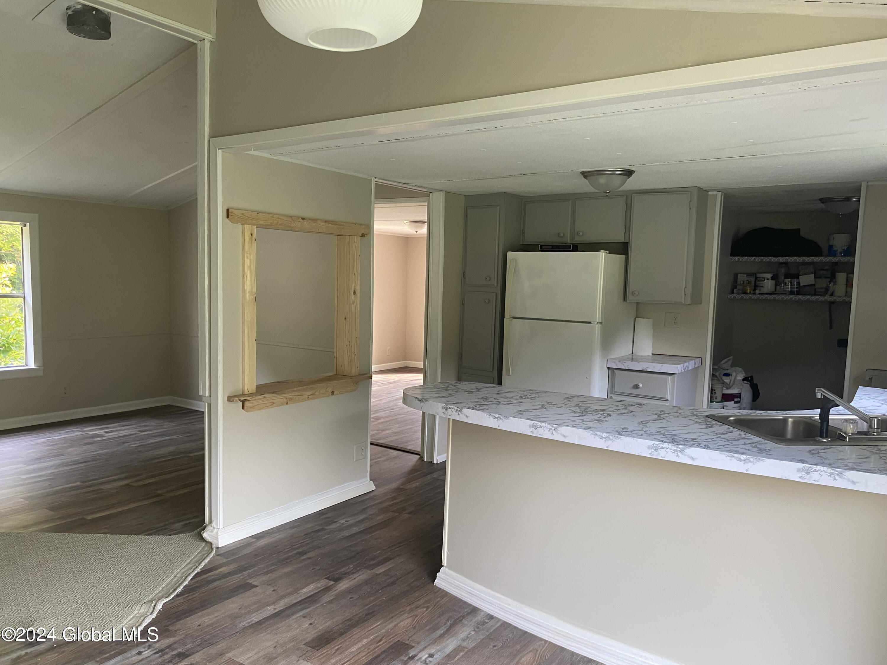 111 Cold Spring Rd Road