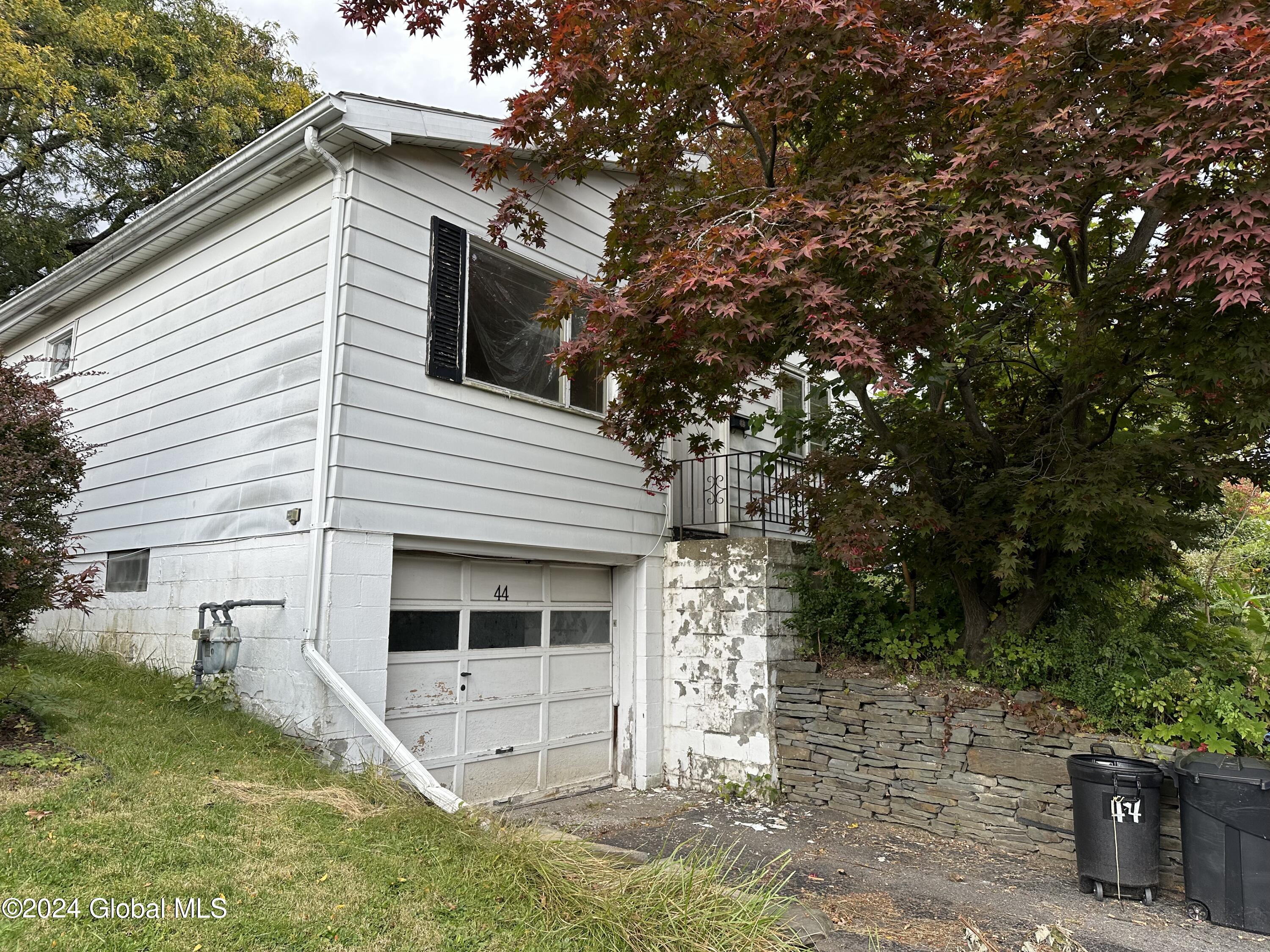44 Winnie Street