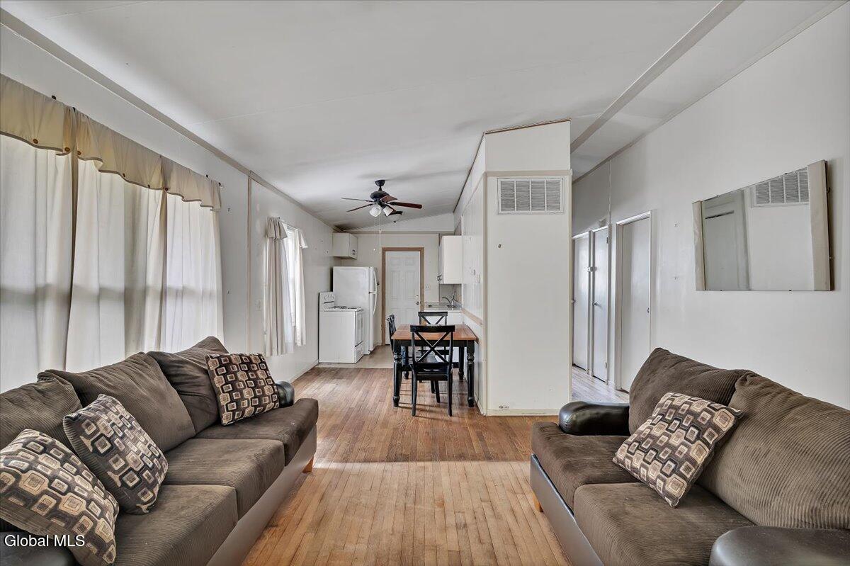 28 Sherwood Drive