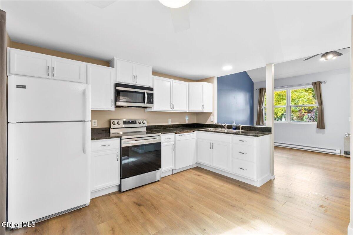 6 Pepperbush Place