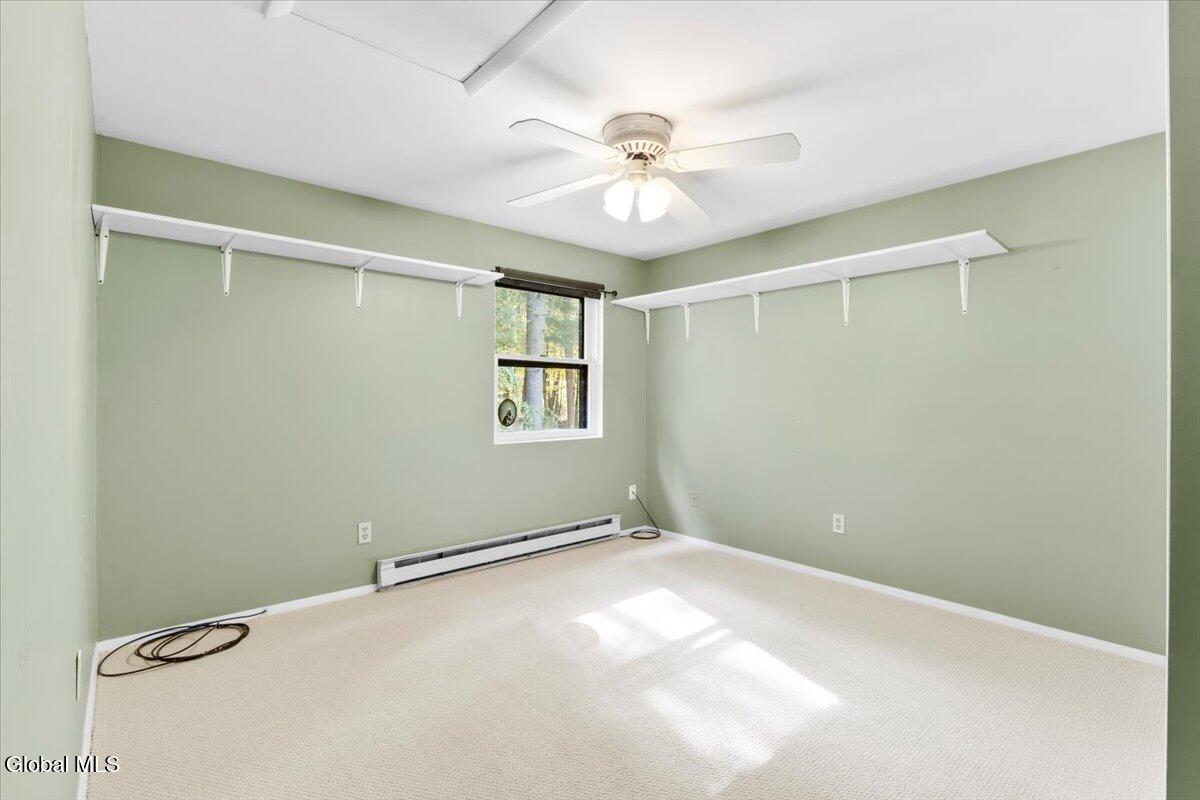 6 Pepperbush Place