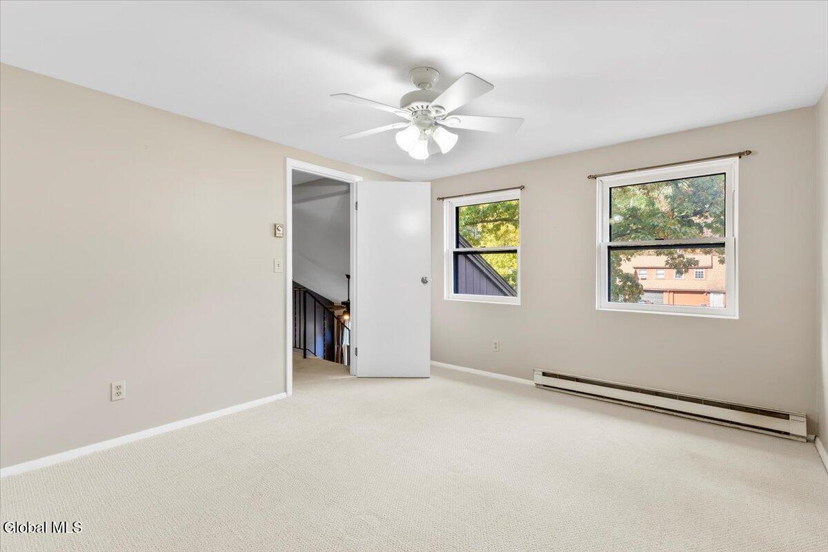 6 Pepperbush Place