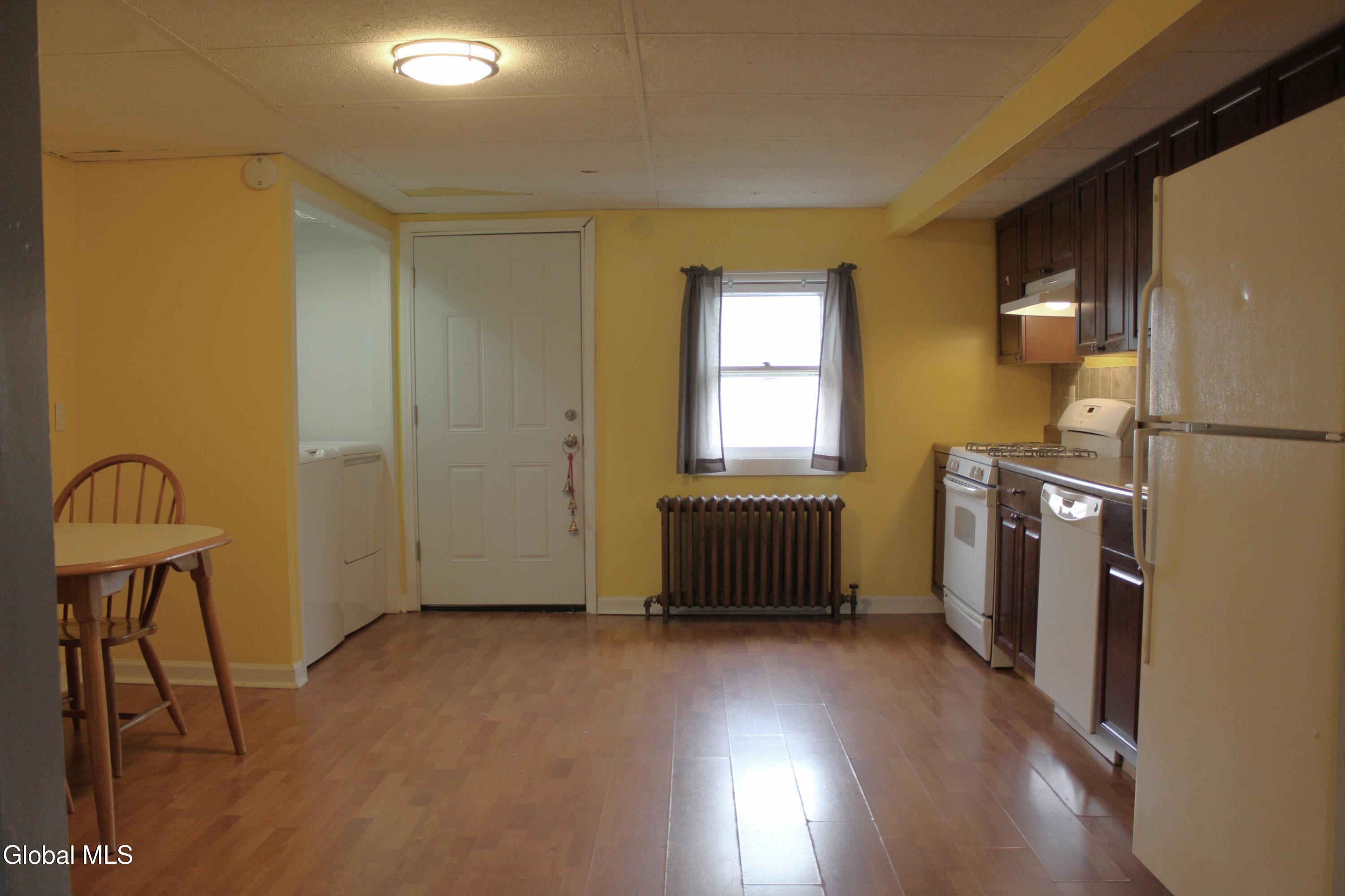 3 1st Avenue