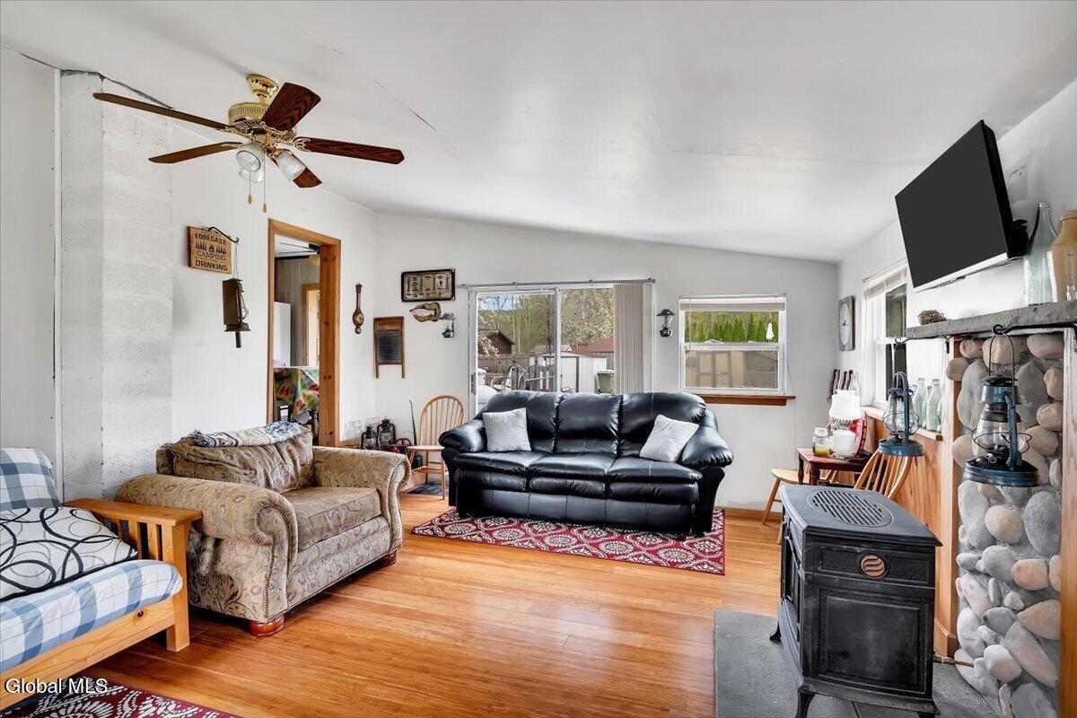 124 Mohawk Avenue