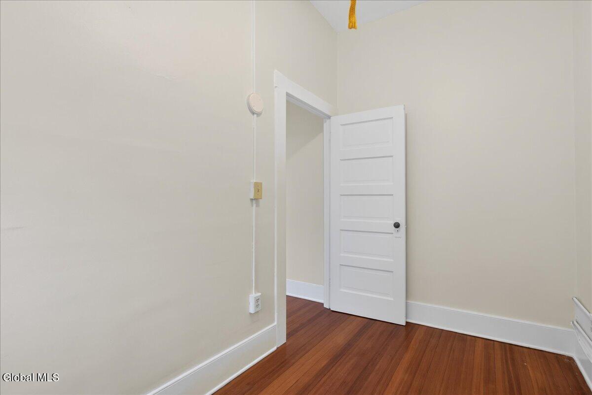 121 Maple Avenue