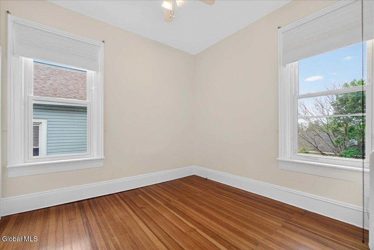 121 Maple Avenue