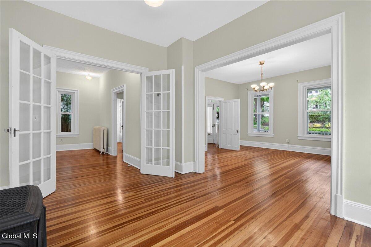 121 Maple Avenue