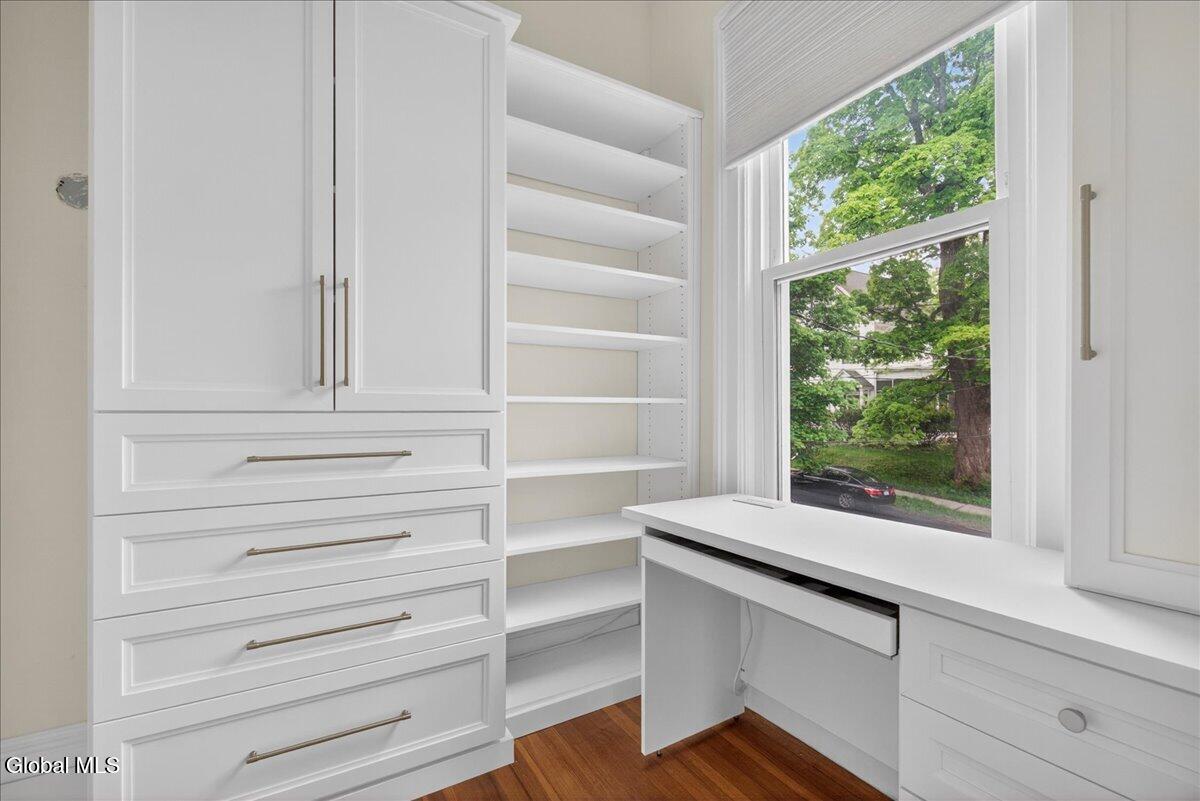 121 Maple Avenue