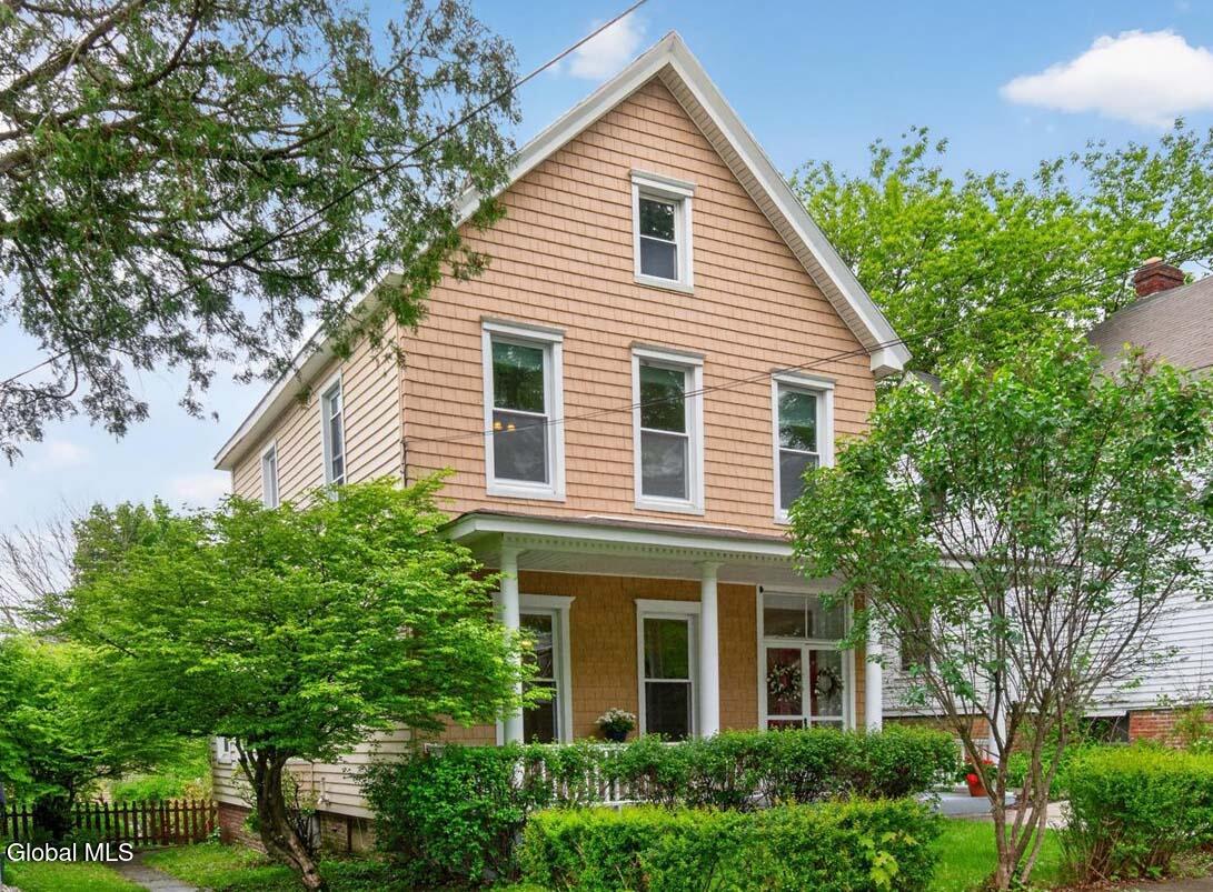 121 Maple Avenue