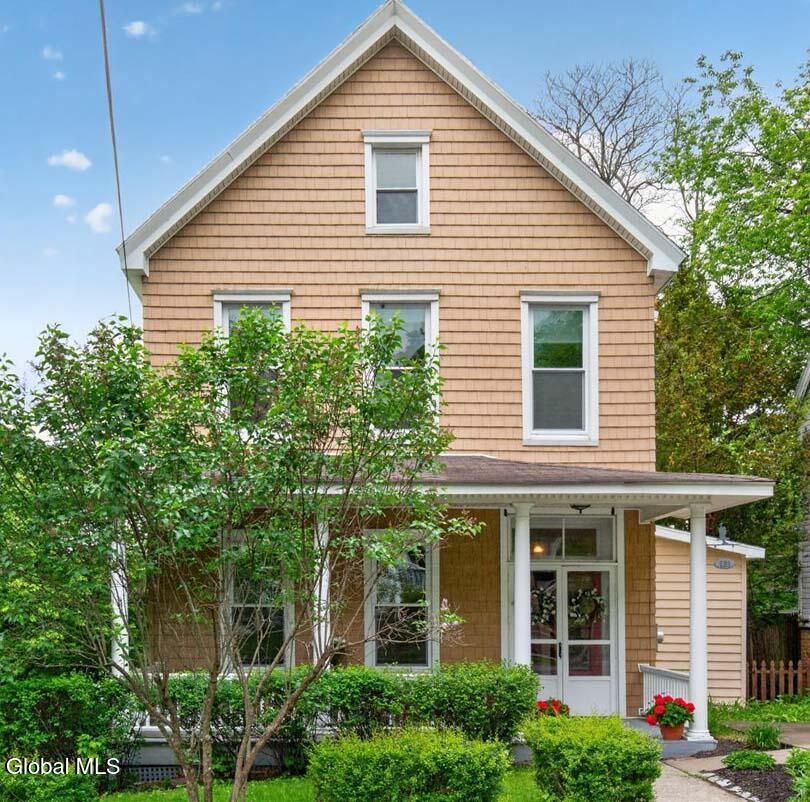 121 Maple Avenue