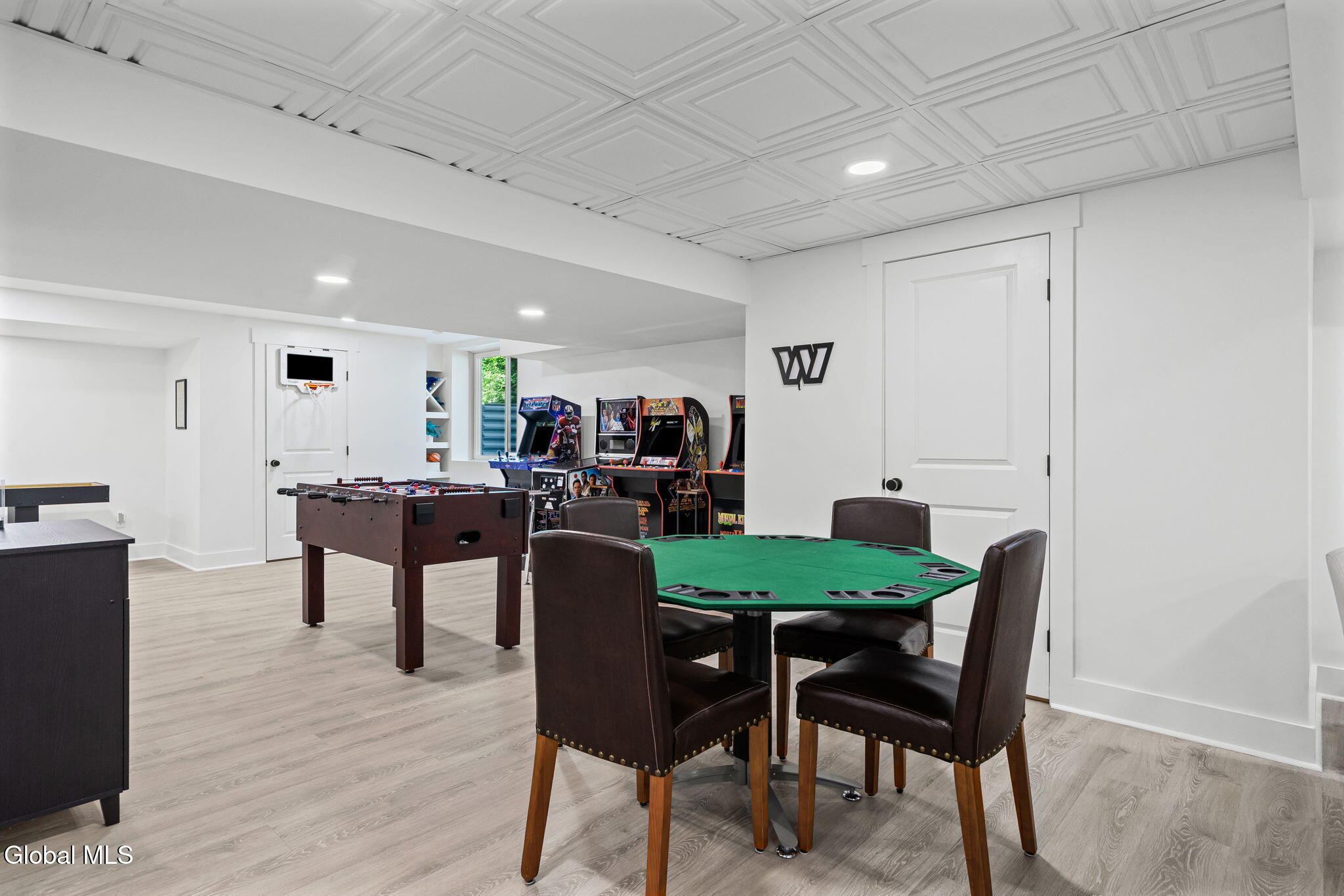 61 Yachtsman Way