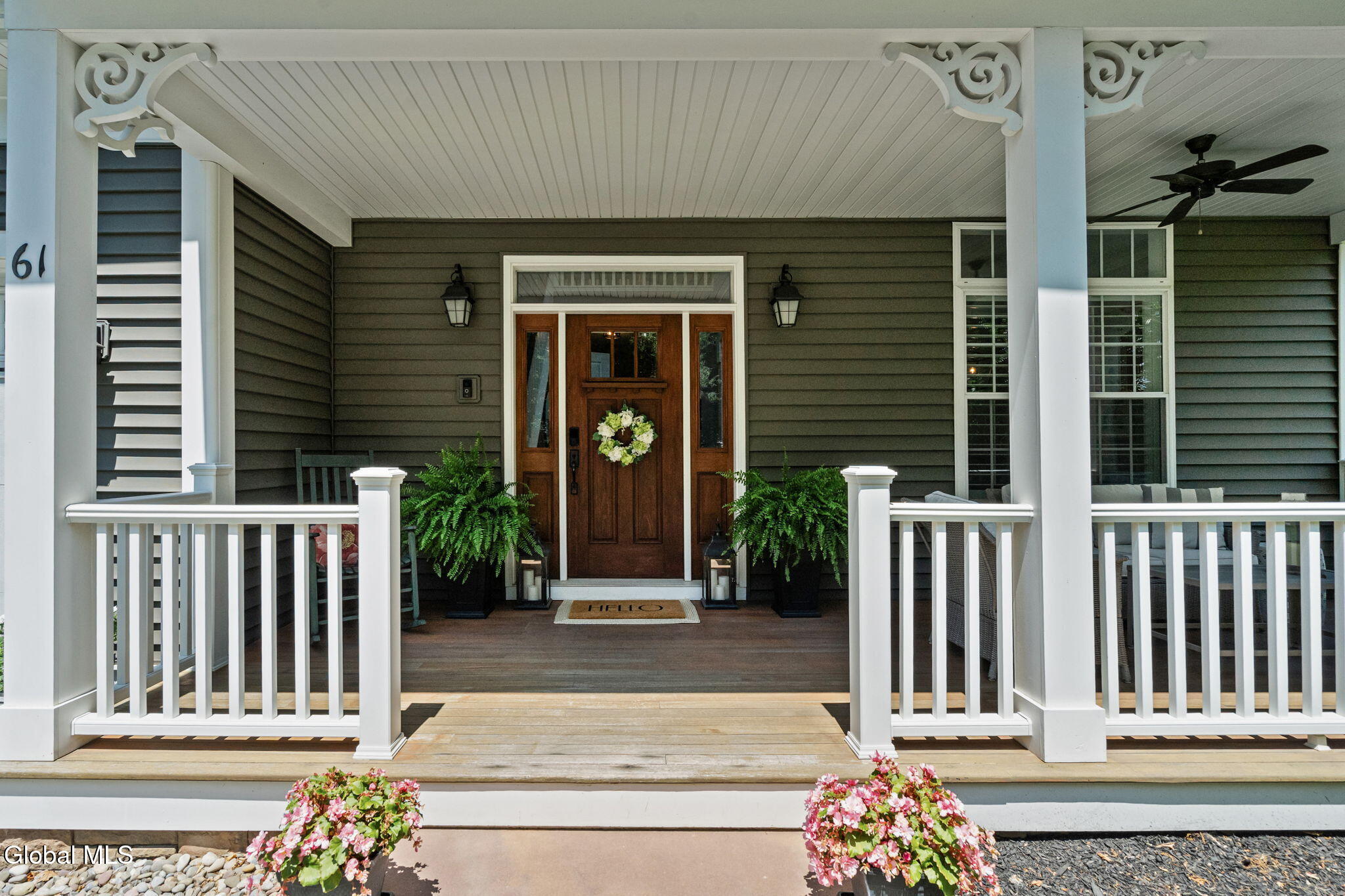 61 Yachtsman Way