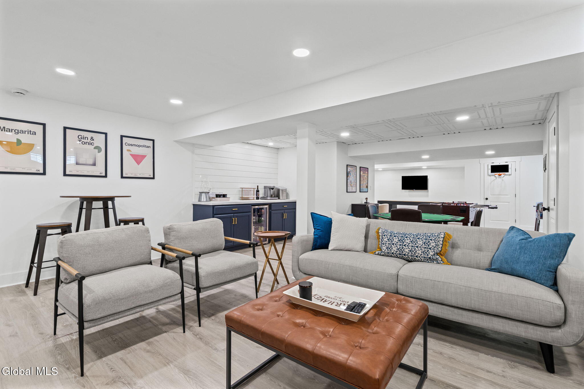 61 Yachtsman Way