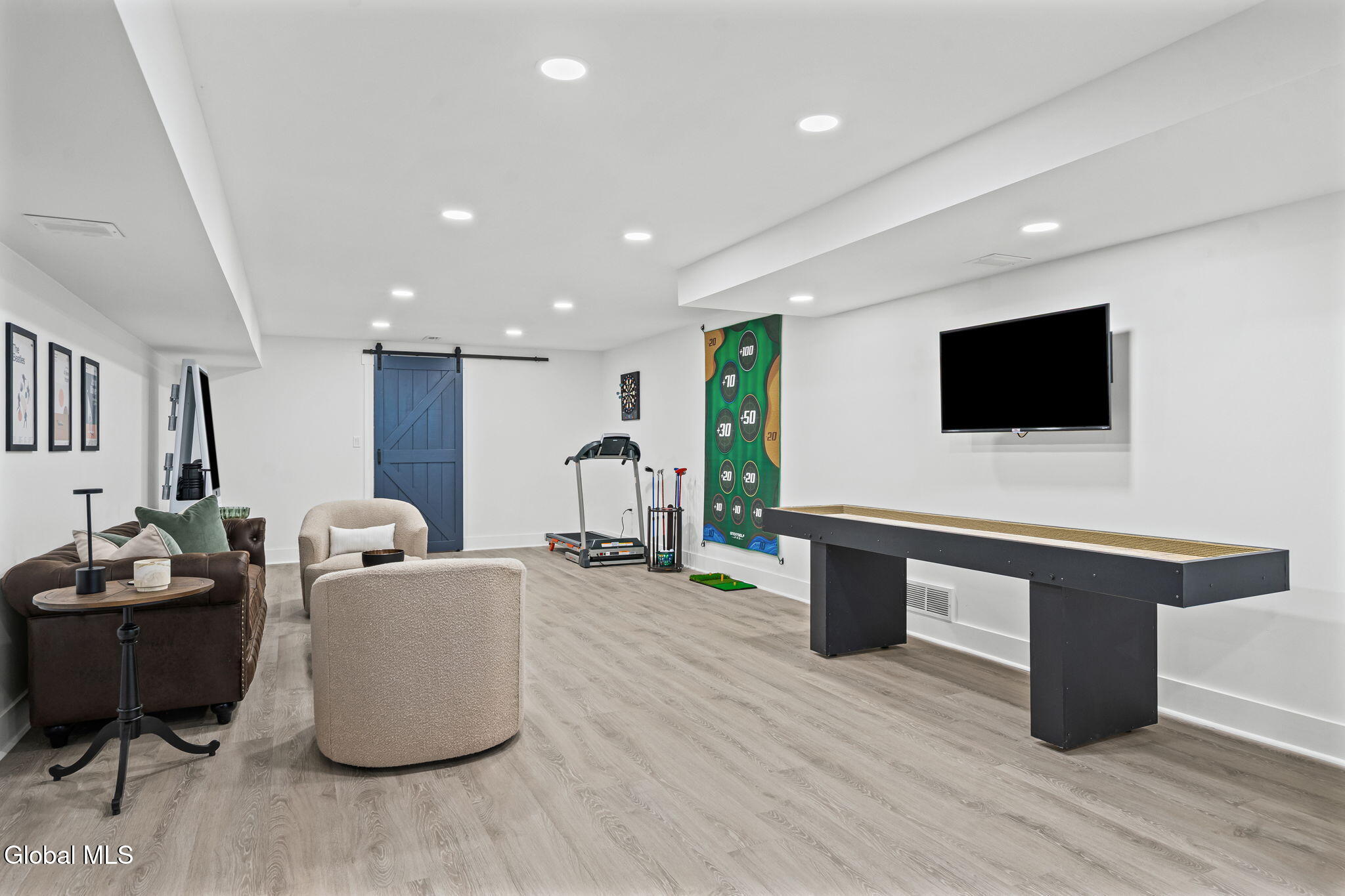 61 Yachtsman Way