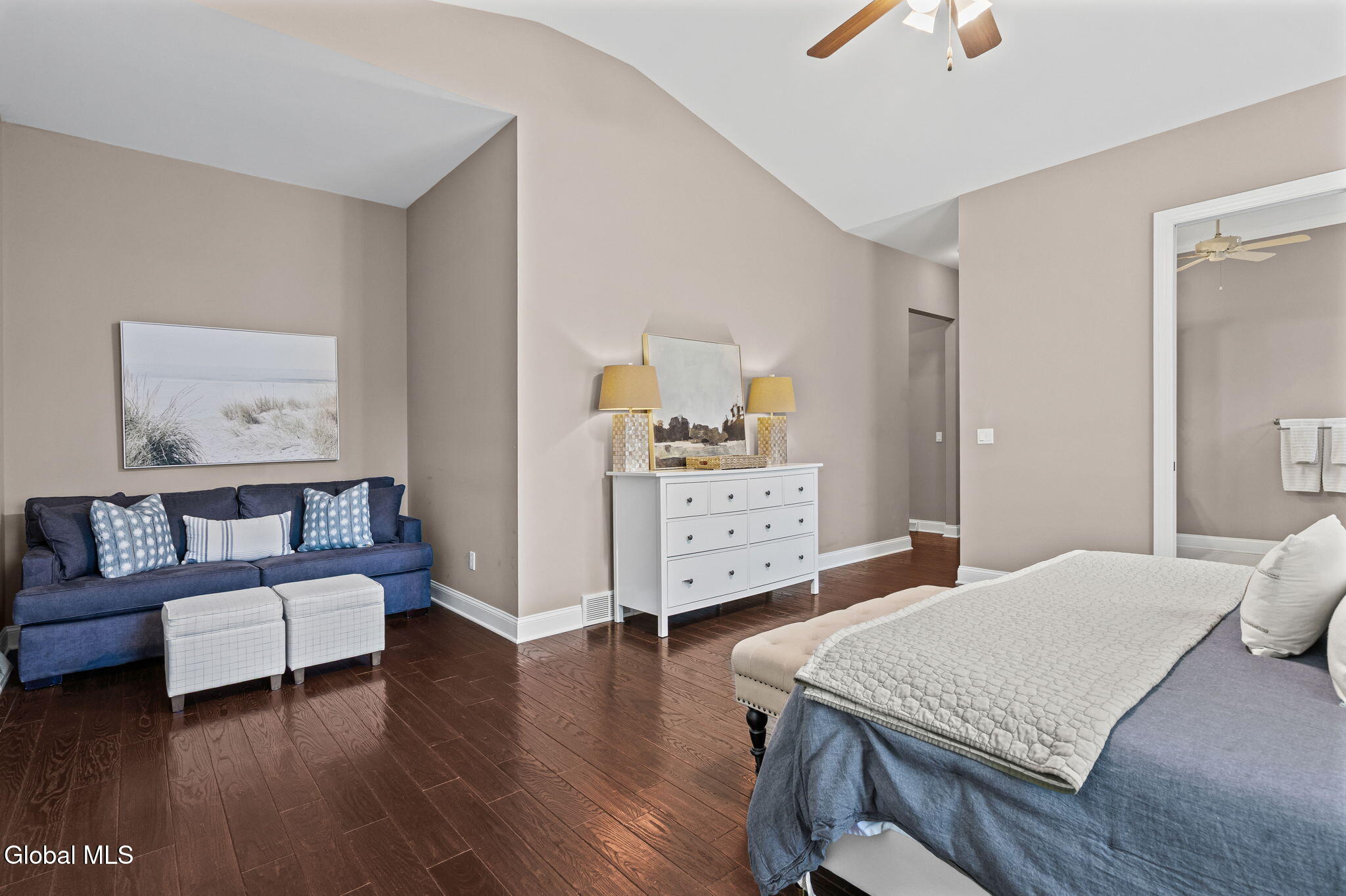 61 Yachtsman Way