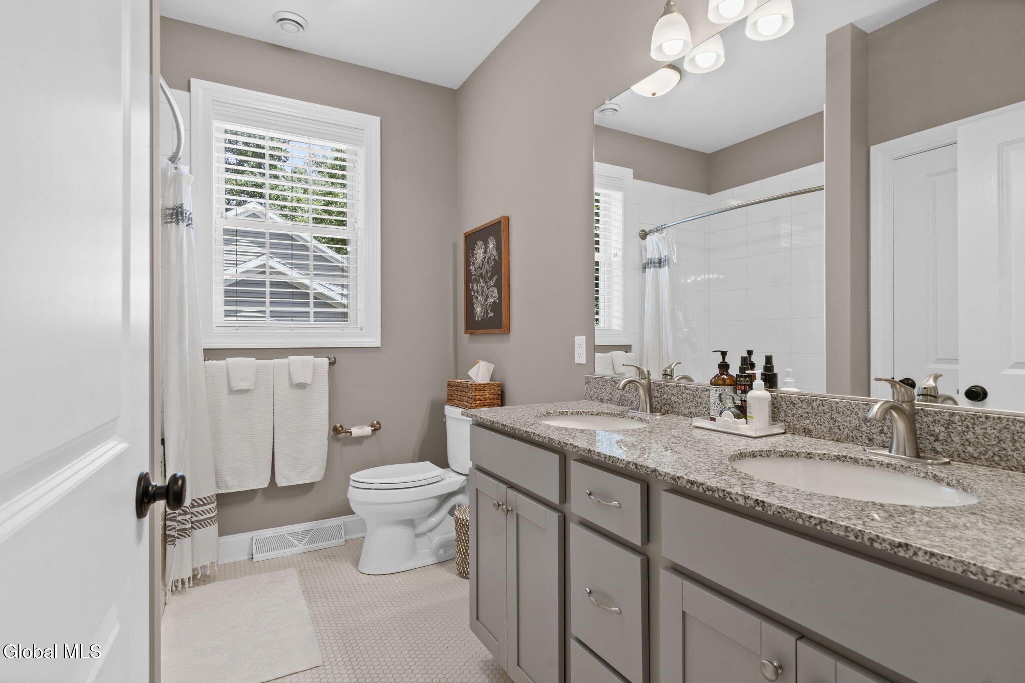 61 Yachtsman Way