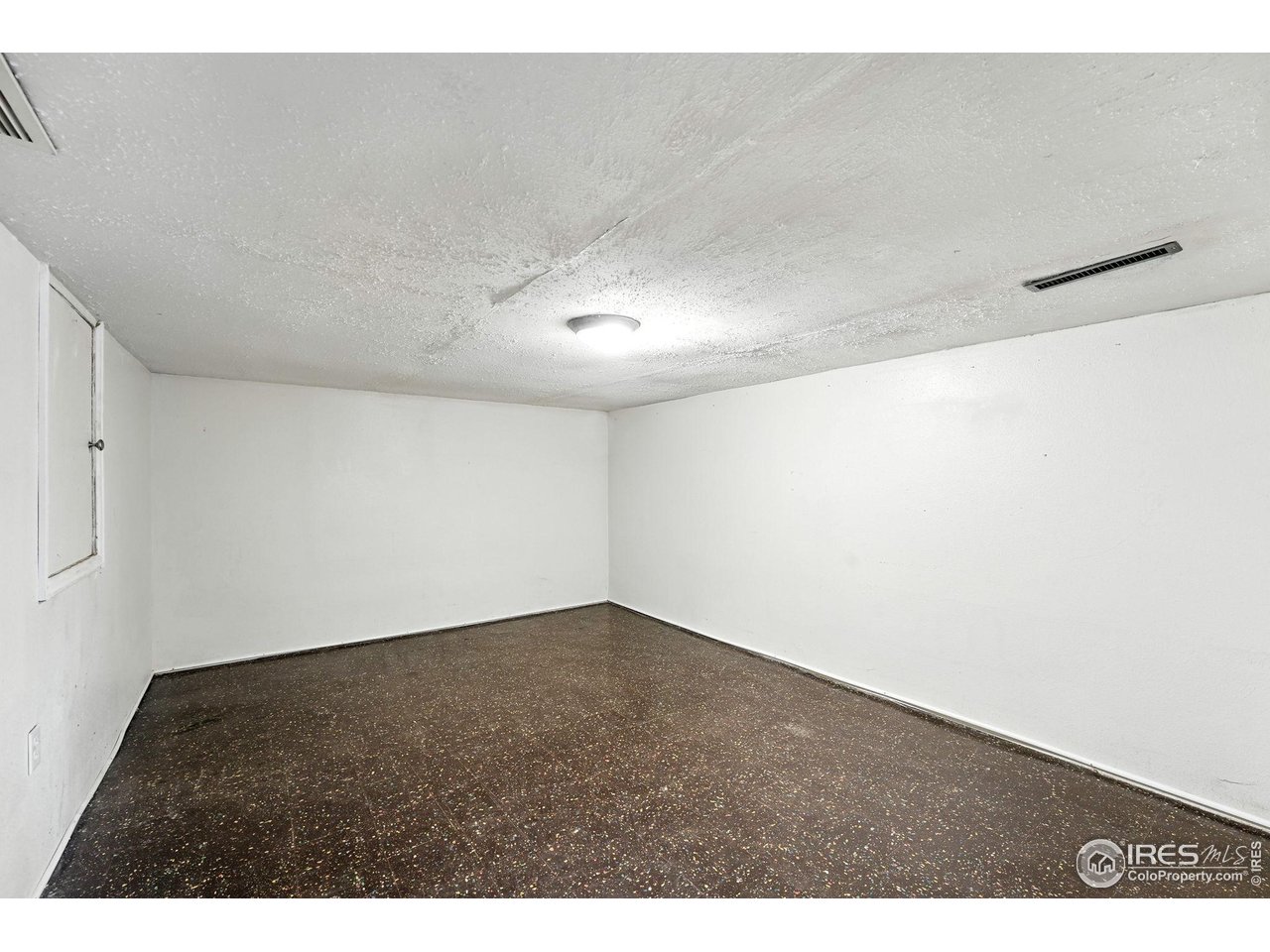 1202 9th Ave