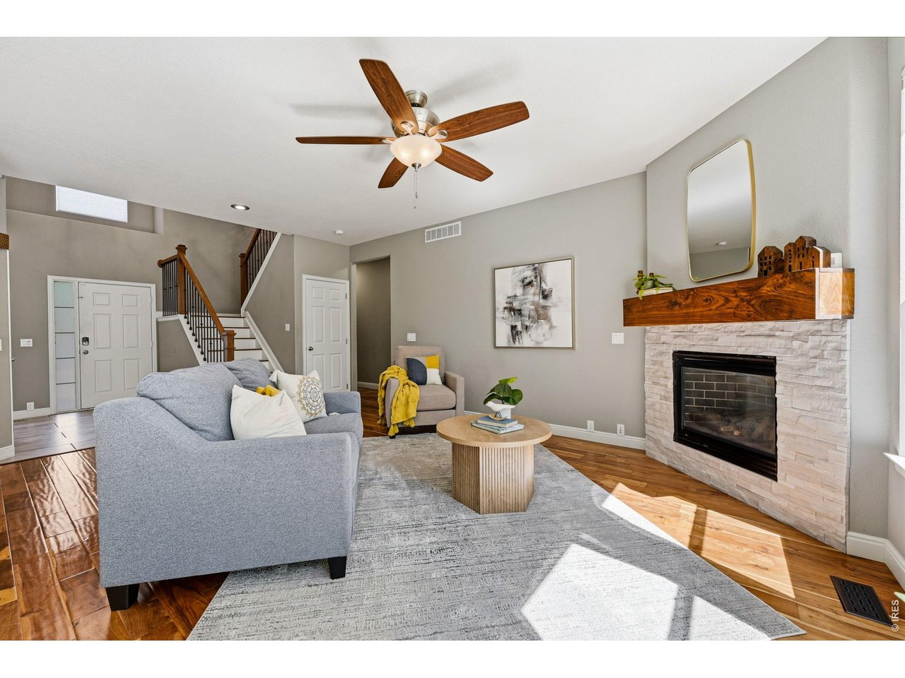 1604 Naples Ln